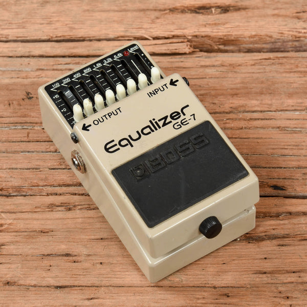 ローランド BOSS ボス Equalizer GE-7 BOSS GE-7 Equalizer, Un potente equalizzatore a 7 bande : Amazon