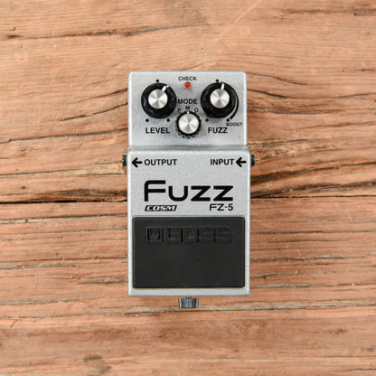 Boss FZ-5 Fuzz Effects and Pedals / Fuzz
