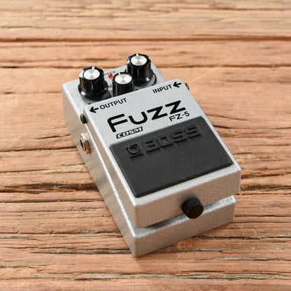 Boss FZ-5 Fuzz Effects and Pedals / Fuzz