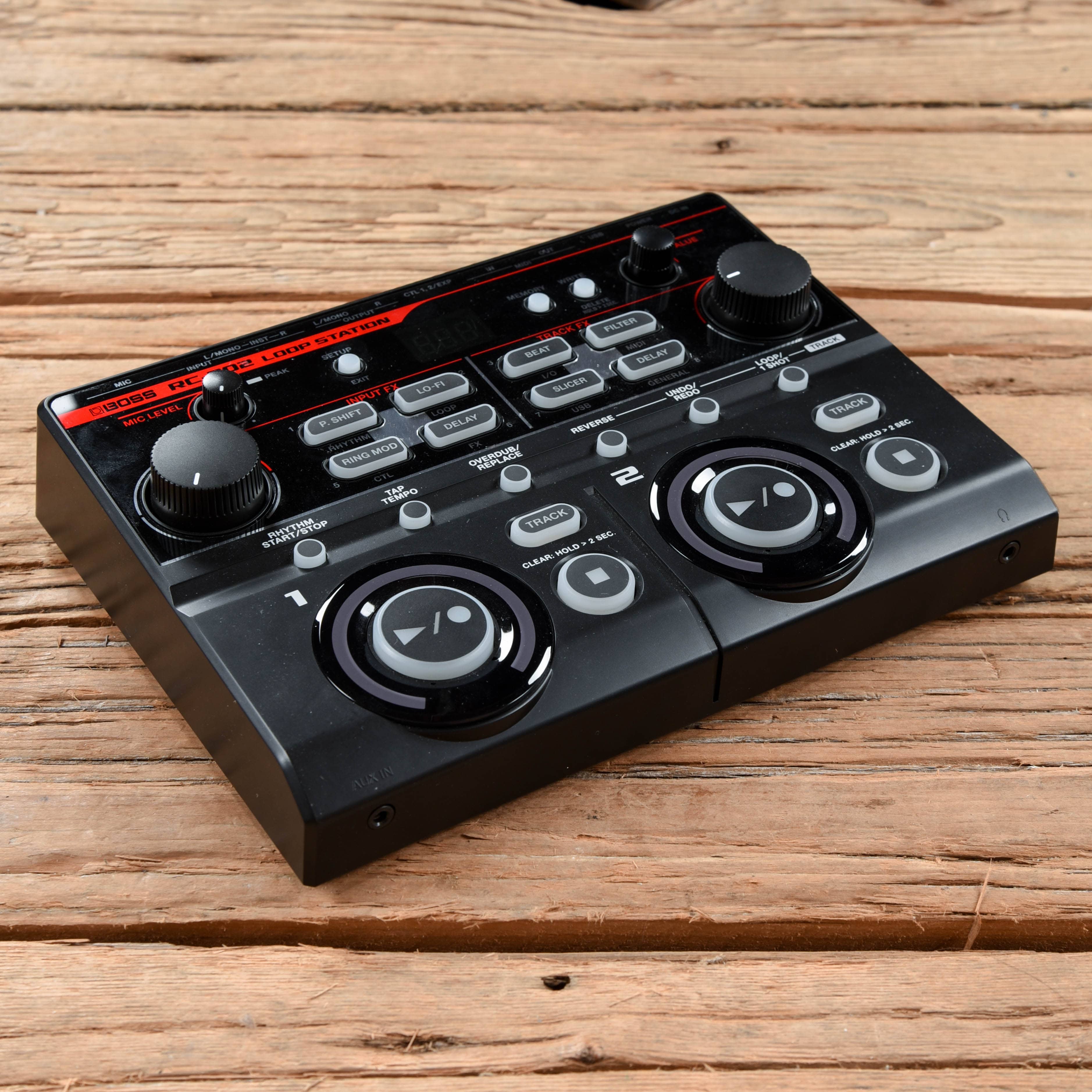 Boss RC-202 Loop Station Effects and Pedals / Loop Pedals and Samplers