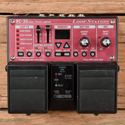 Boss RC-30 Loop Station Effects and Pedals / Loop Pedals and Samplers