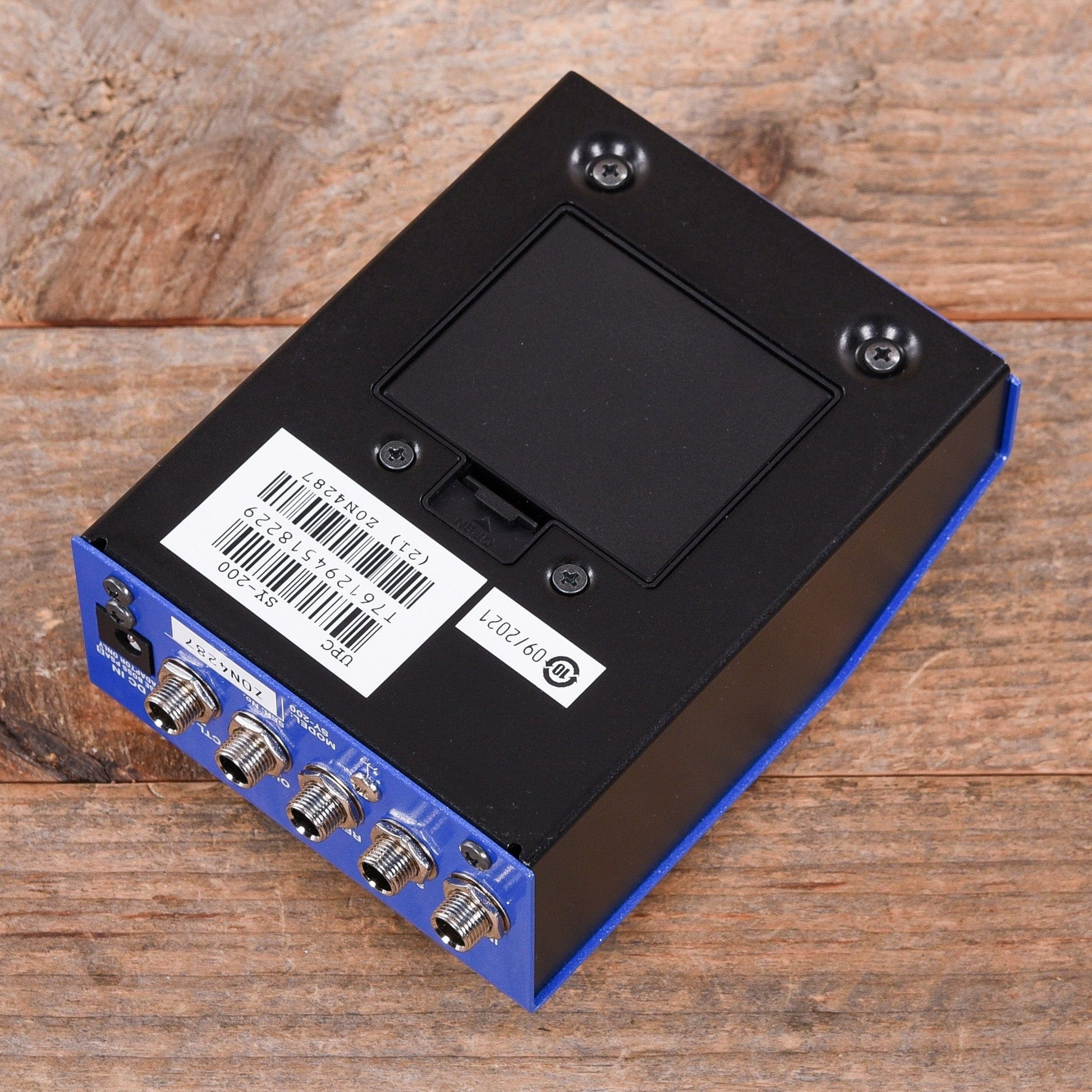 boss sy-200 guitar synthesizer pedal Boss SY-200 Synthesizer – Chicago Music Exchange
