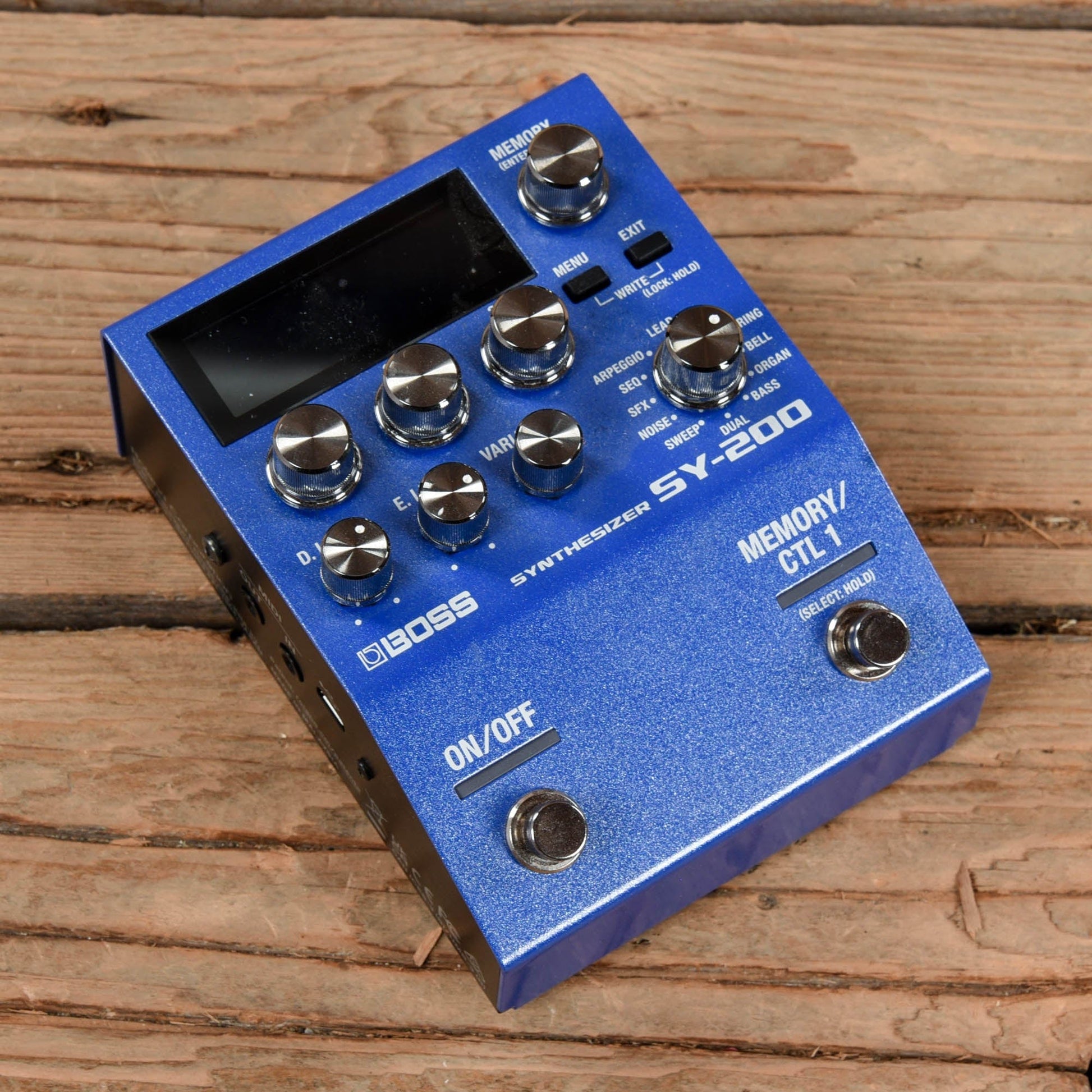 Boss SY-200 Synthesizer Effects and Pedals / Multi-Effect Unit