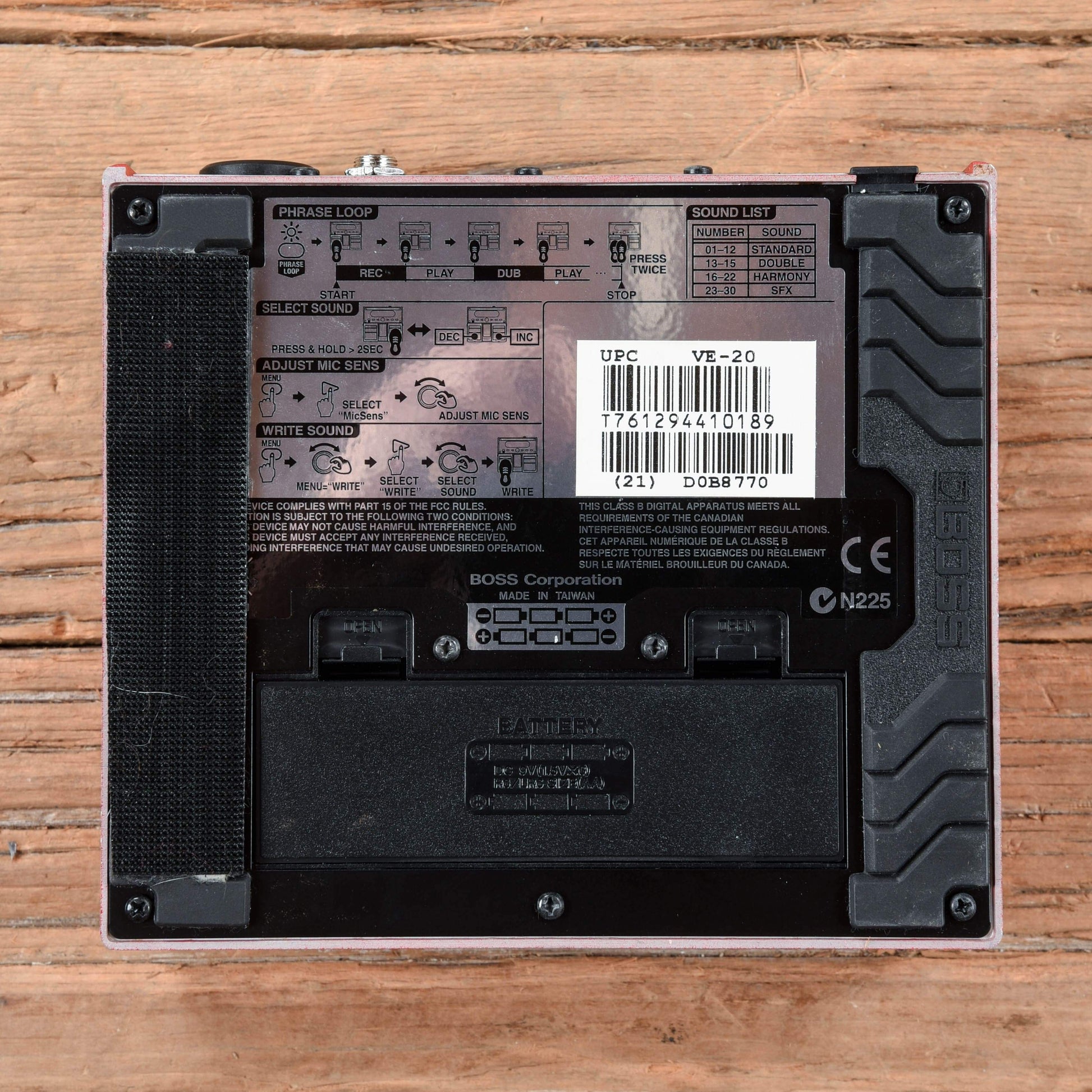 Boss VE-20 Vocal Performer Effects and Pedals / Octave and Pitch