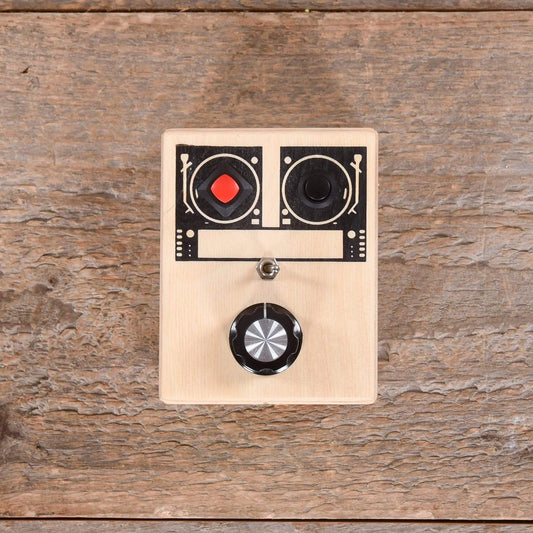 BrandNewNoise Loopy Lou Voice Recorder with Loop Switch Effects and Pedals / Loop Pedals and Samplers