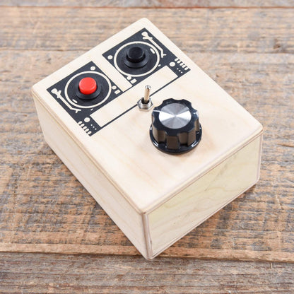 BrandNewNoise Loopy Lou Voice Recorder with Loop Switch Effects and Pedals / Loop Pedals and Samplers