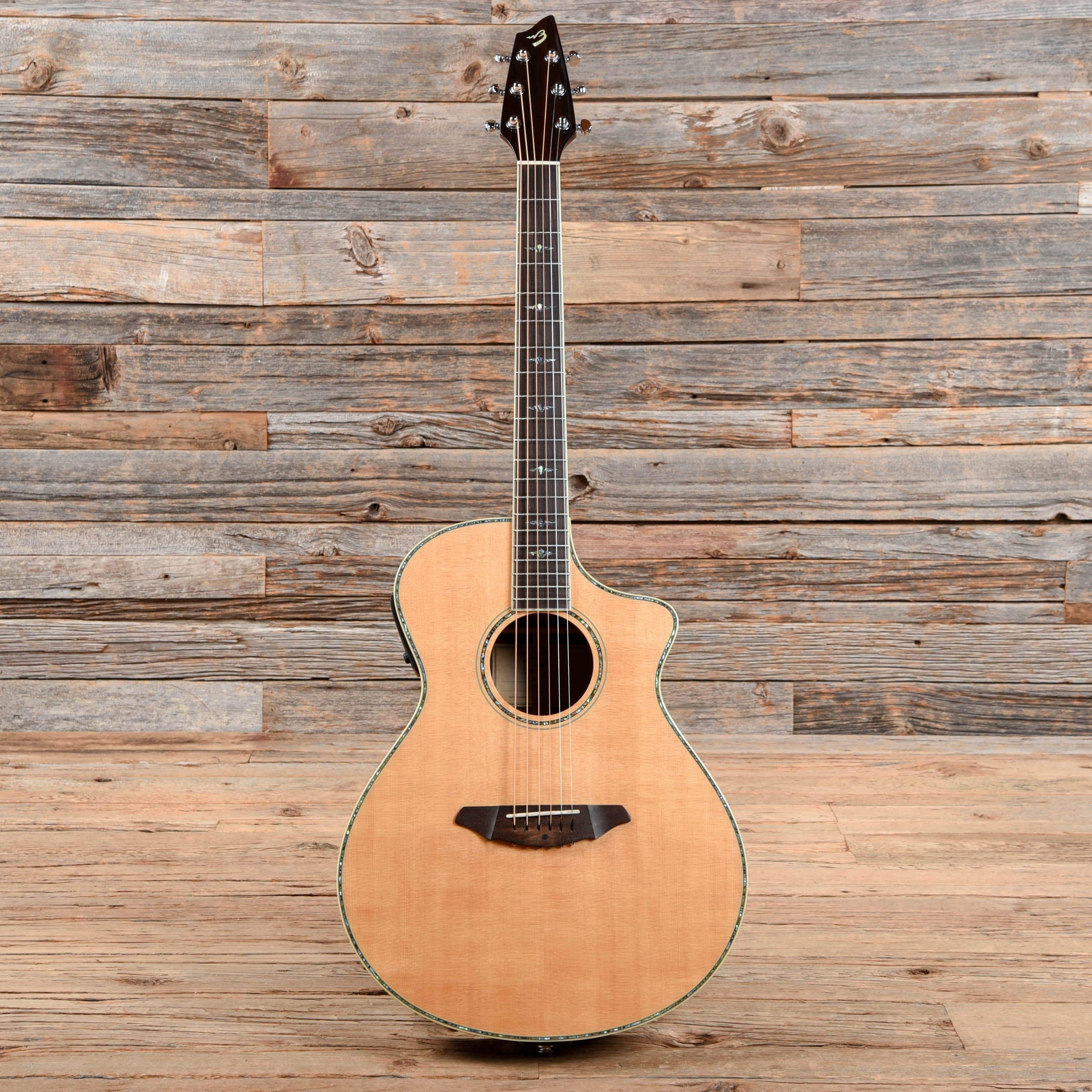 Breedlove Atlas Stage C25/SRe Natural – Chicago Music Exchange