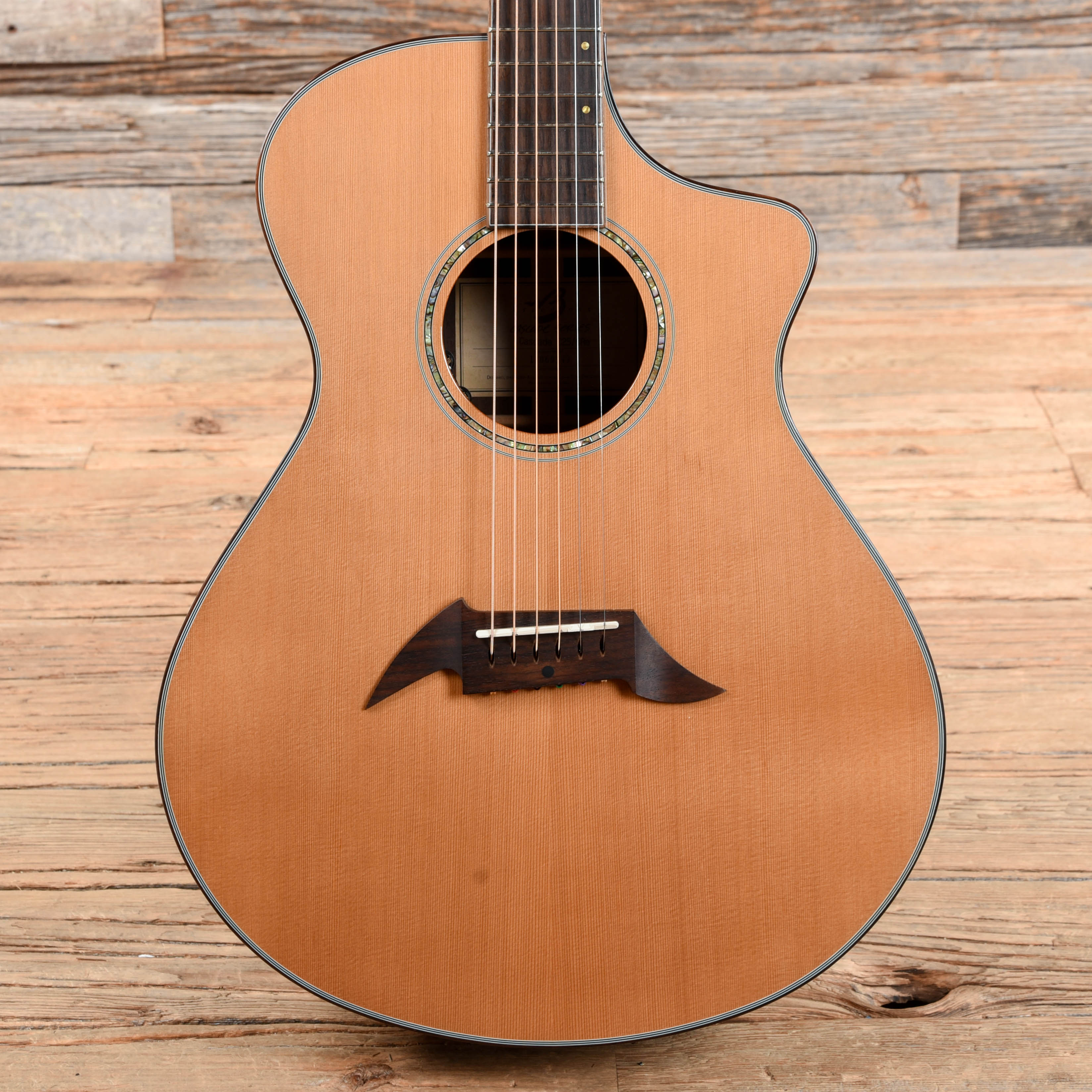 Breedlove Cascade Series C25/CRe Natural Acoustic Guitars / Concert