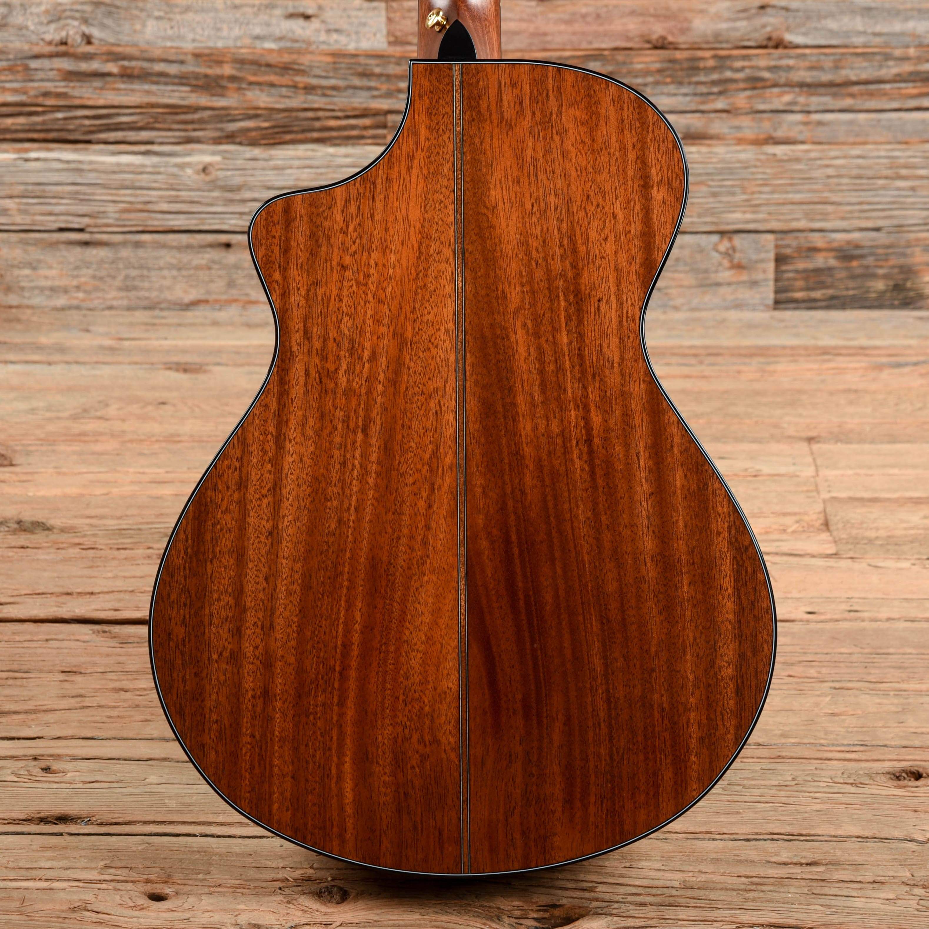 Breedlove Organic Performer Concert CE Bourbon Burst Acoustic Guitars / Concert