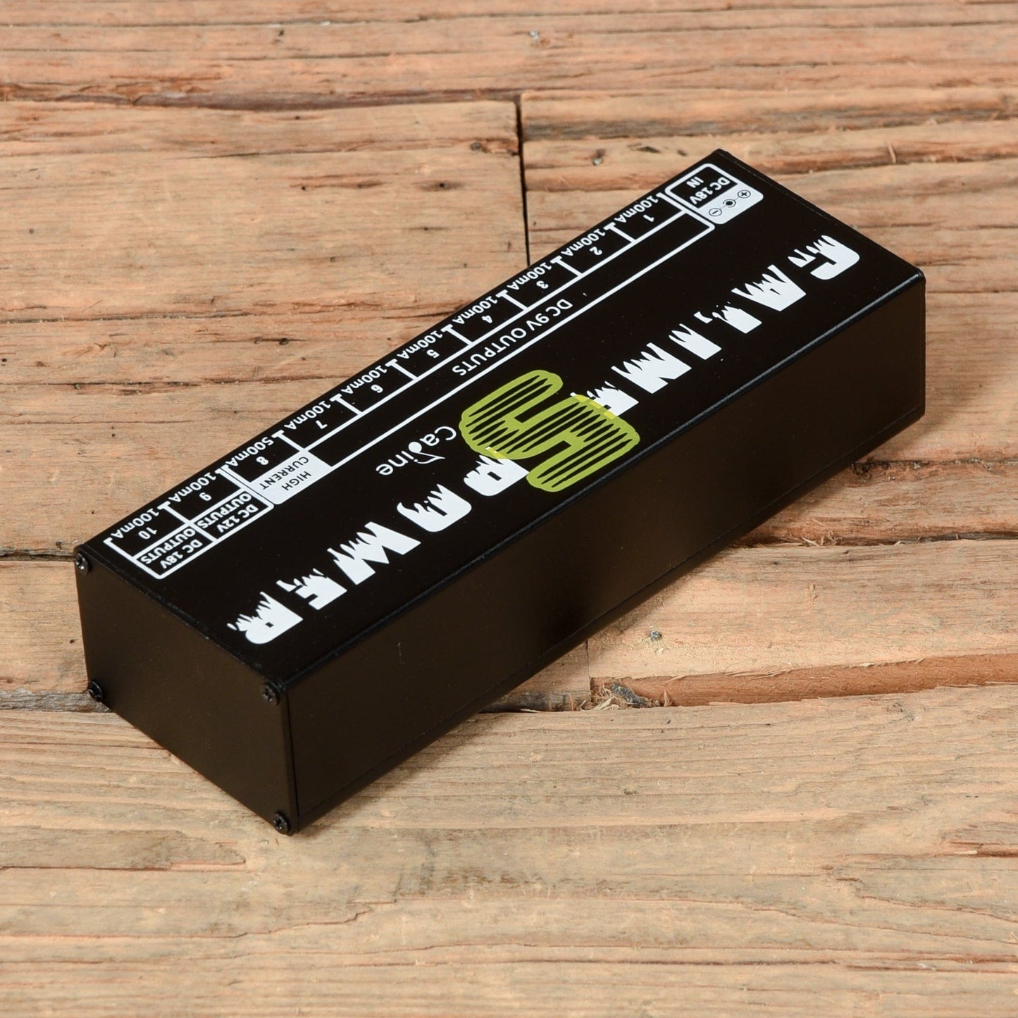 Caline CP-05 Effects and Pedals / Pedalboards and Power Supplies