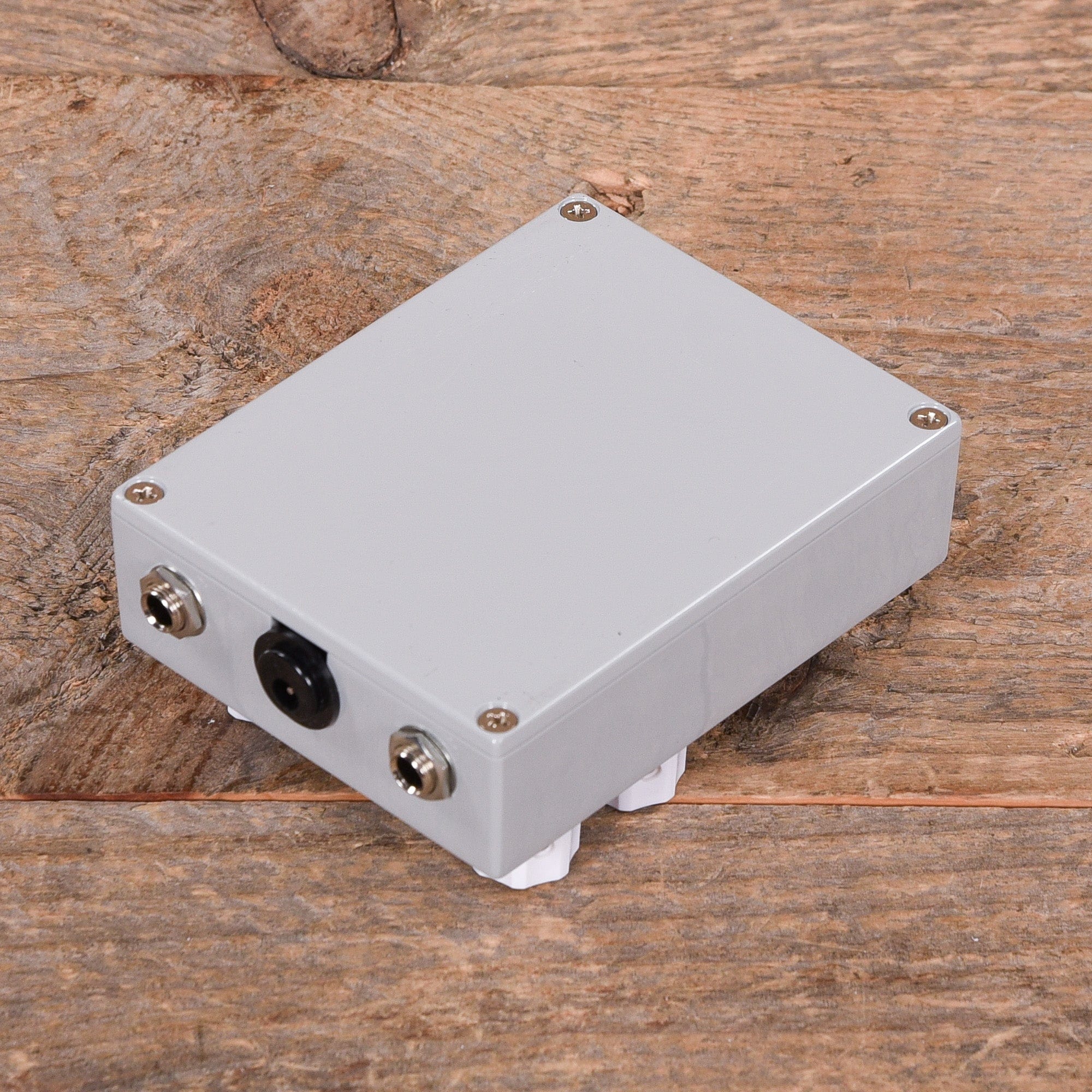 Caroline Megabyte Lo-FI Delay Computer Effects and Pedals / Delay