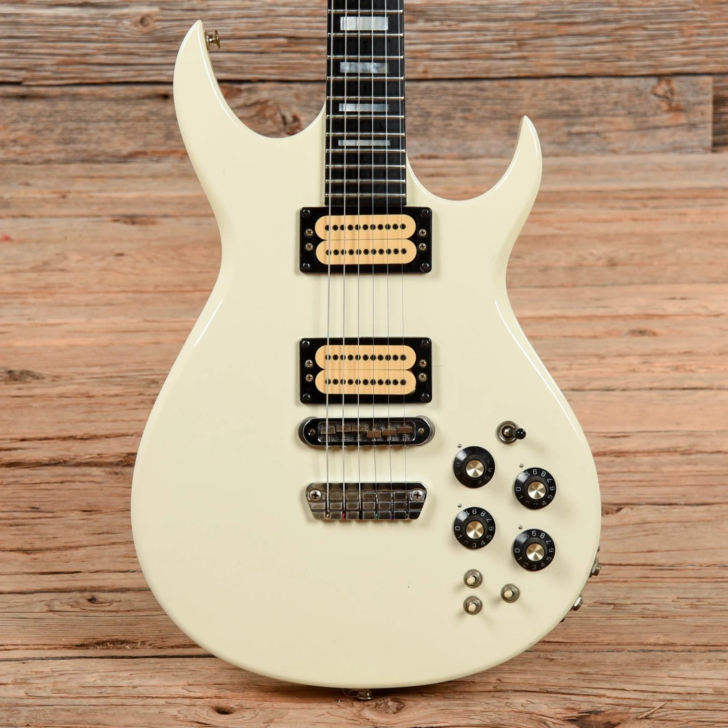 Carvin DC200 White 1982 Electric Guitars / Solid Body