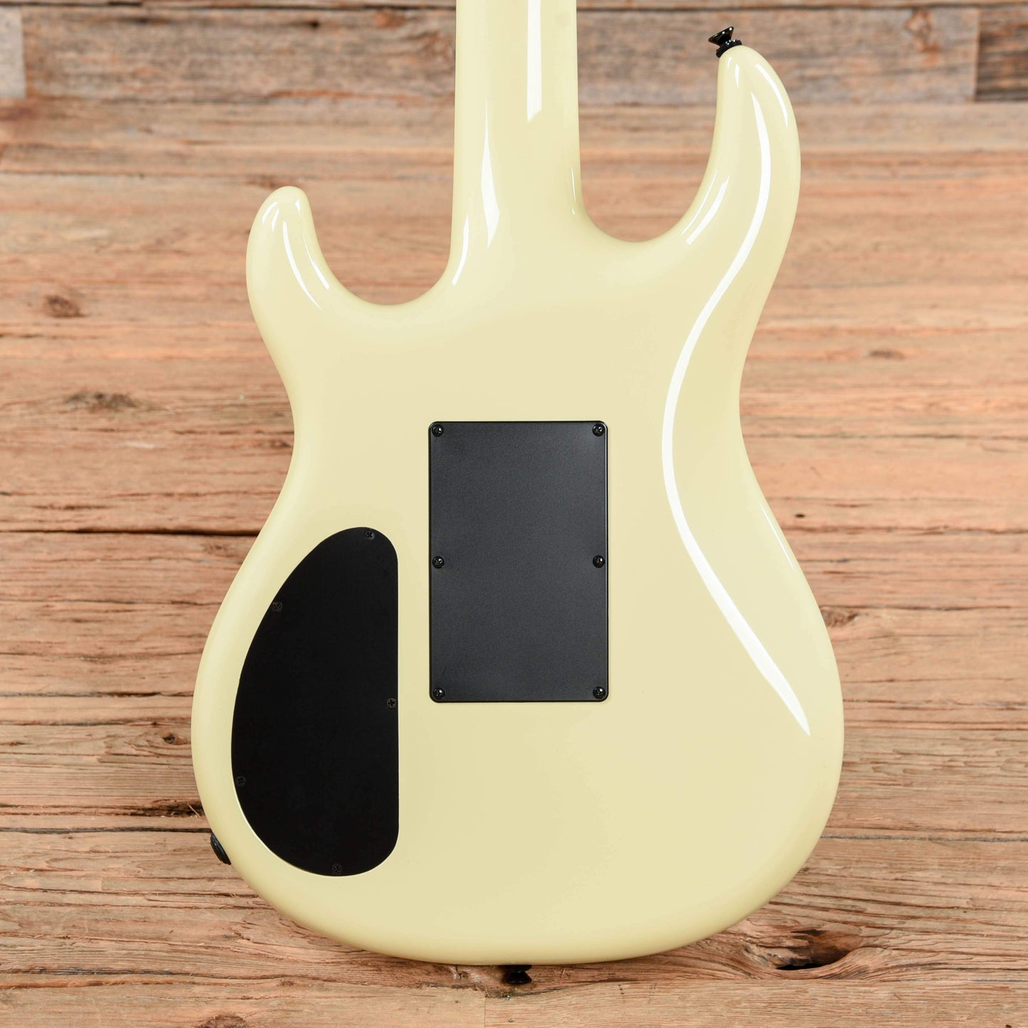 Carvin DC727 White Electric Guitars / Solid Body