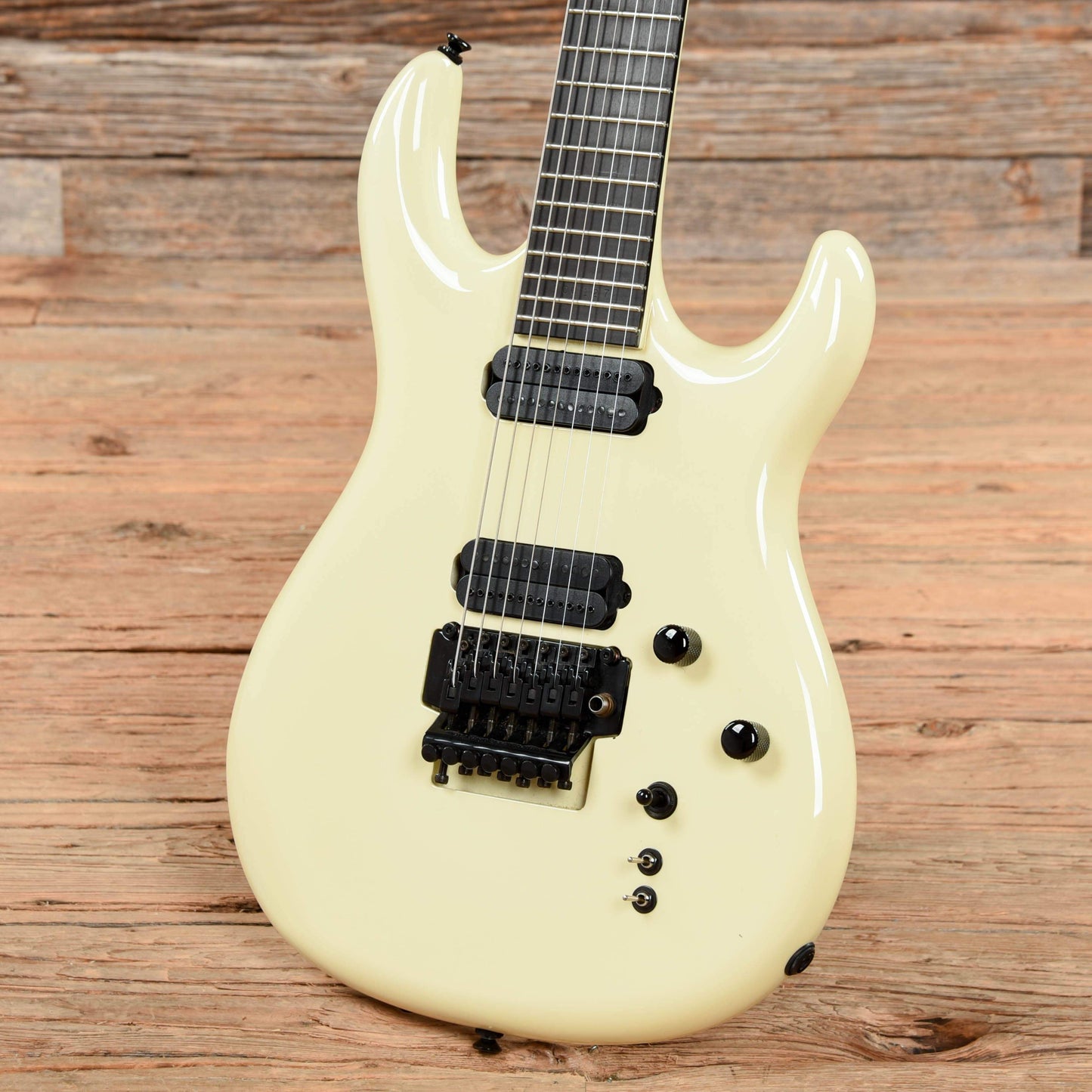 Carvin DC727 White Electric Guitars / Solid Body