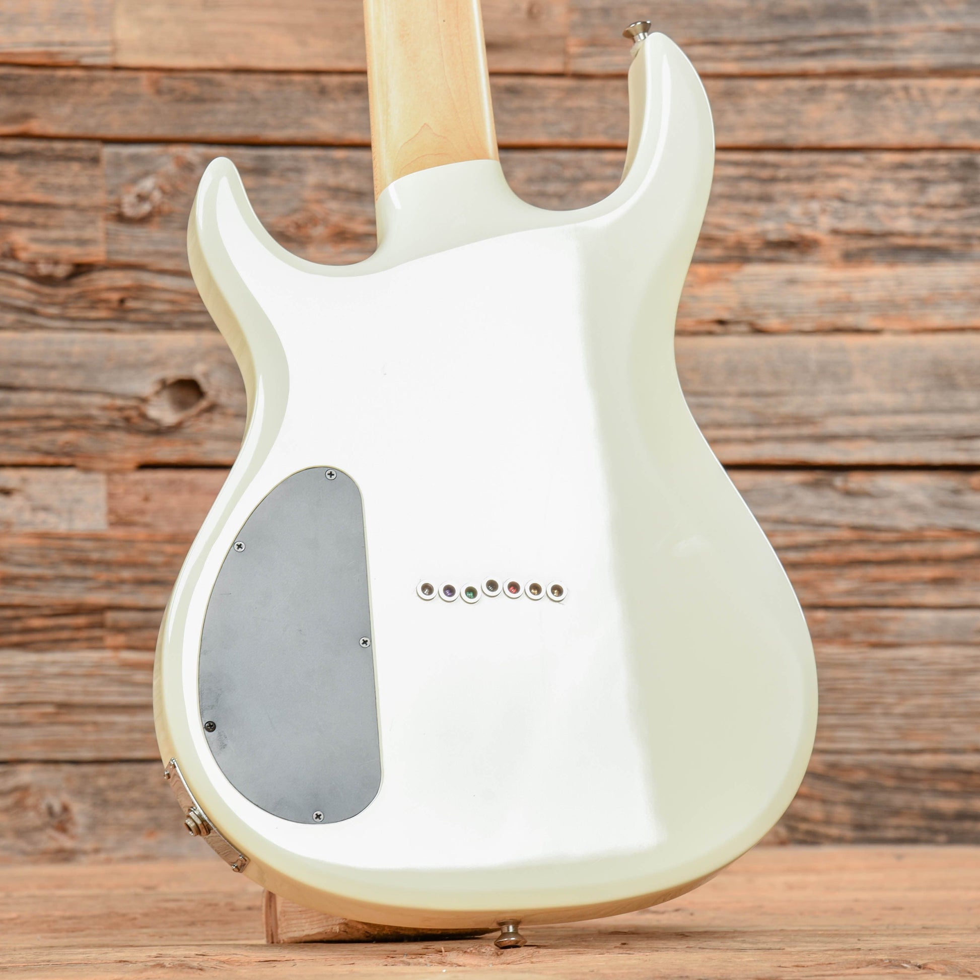 Carvin DC727 White Electric Guitars / Solid Body