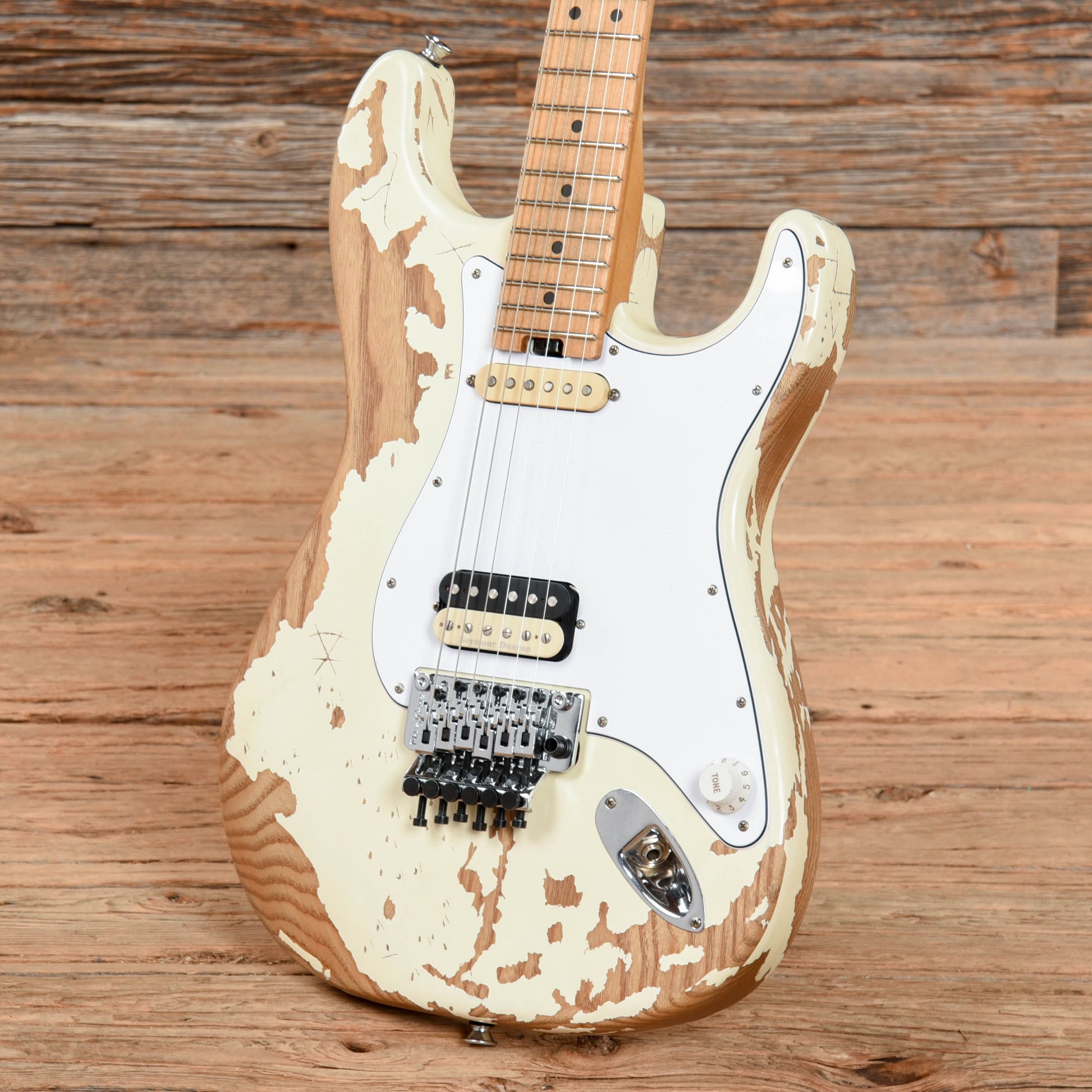 Charvel Henrik Danhage Limited Edition Signature Pro-Mod So-Cal Style 1 HS FR M White Relic 2022 Electric Guitars / Solid Body