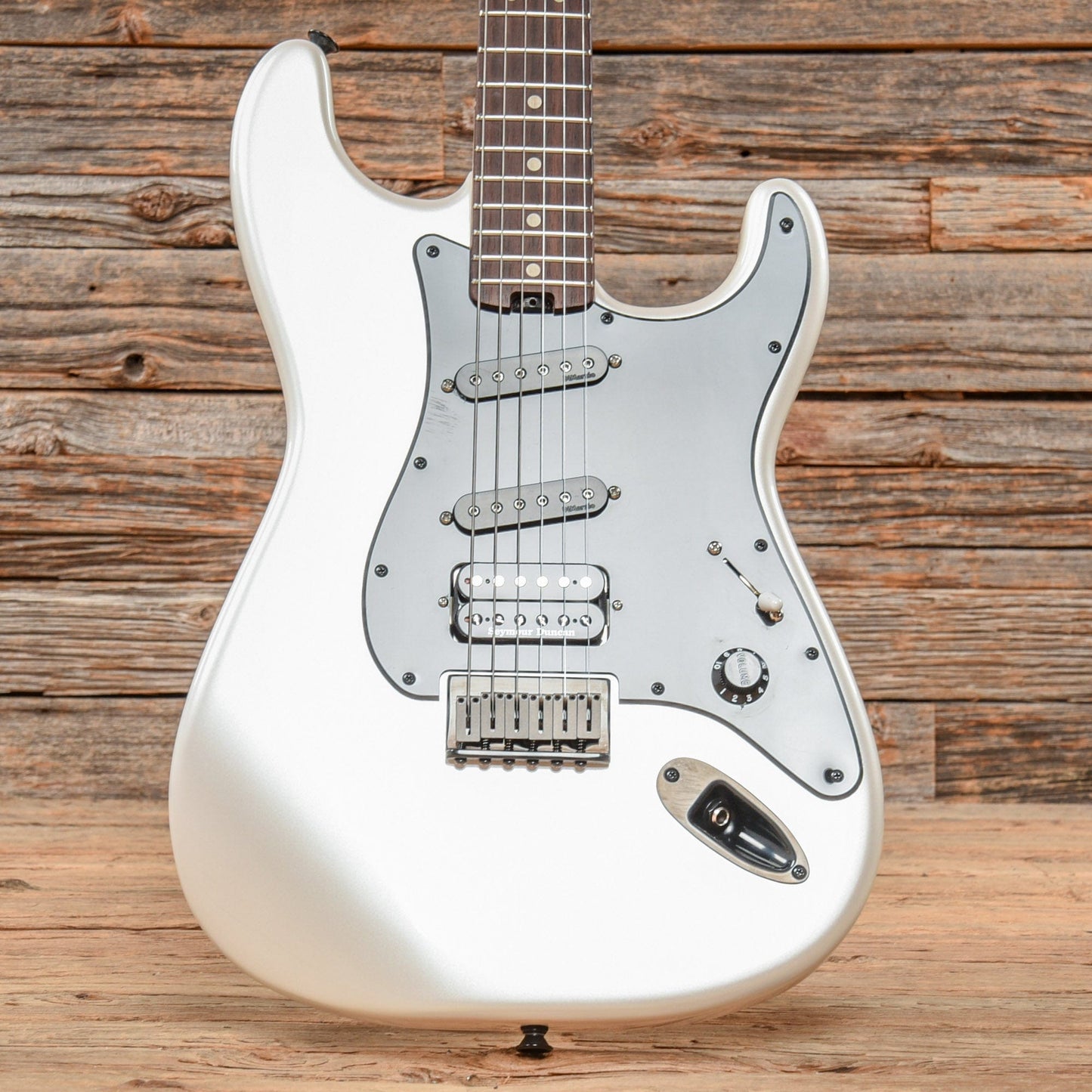 Charvel Jake E Lee Signature Pro-Mod So-Cal Style 1 HH HT RW Pearl White 2022 Electric Guitars / Solid Body