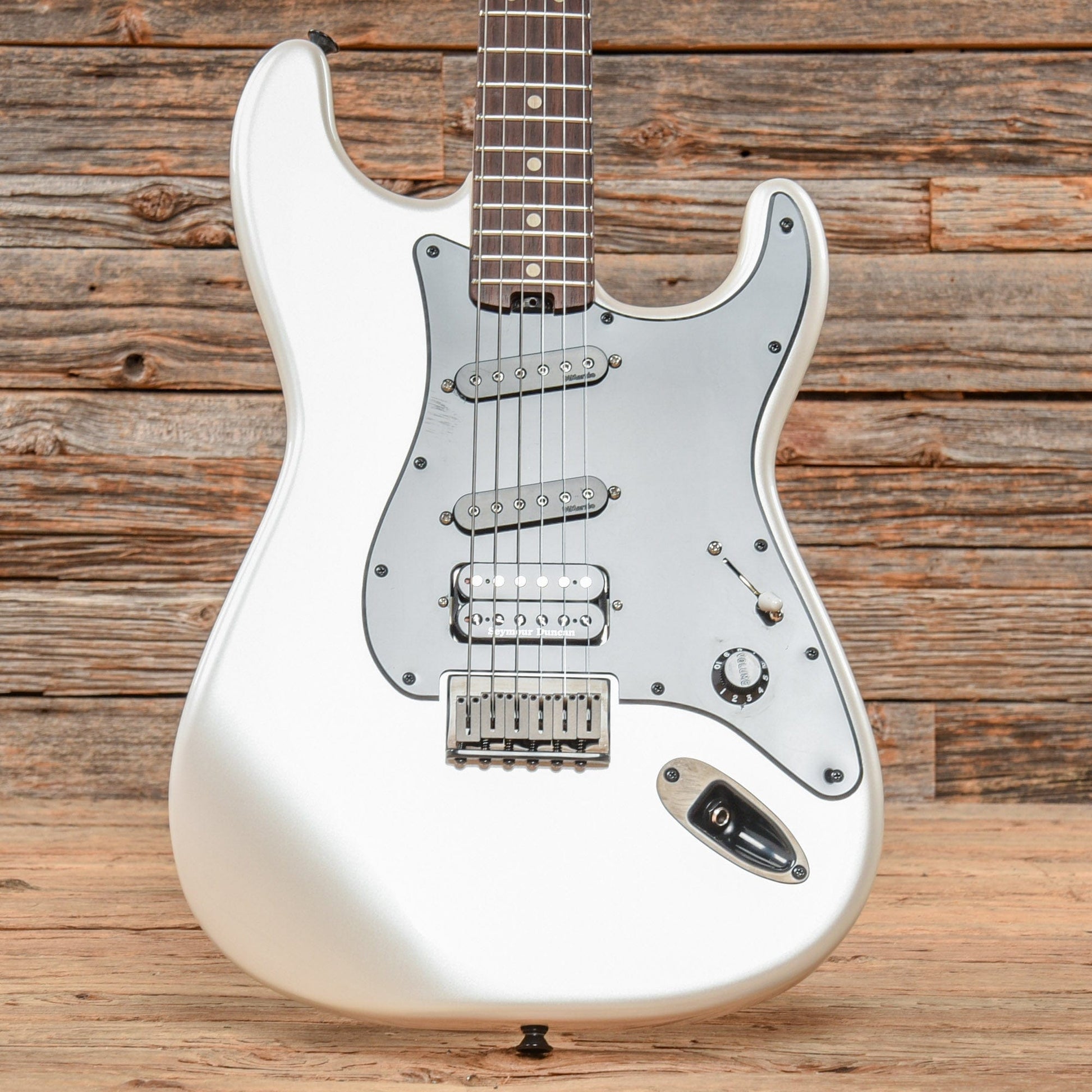 Charvel Jake E Lee Signature Pro-Mod So-Cal Style 1 HH HT RW Pearl White 2022 Electric Guitars / Solid Body