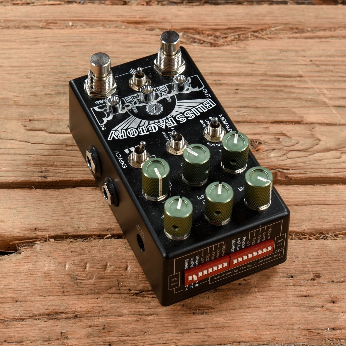 Chase Bliss & ZVEX The Bliss Factory Effects and Pedals / Fuzz