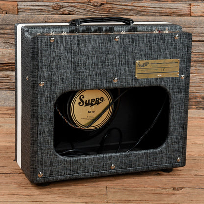 1695T Black Magick 25-Watt 1x12" Guitar Combo Amps / Guitar Cabinets