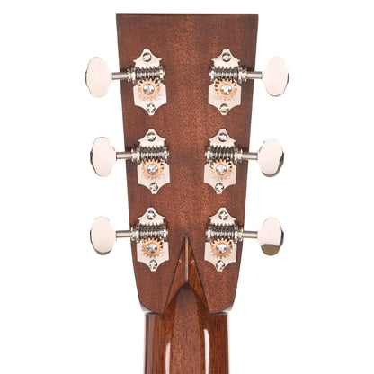 Collings 02H T Sitka/E. Indian Rosewood Natural Acoustic Guitars / OM and Auditorium
