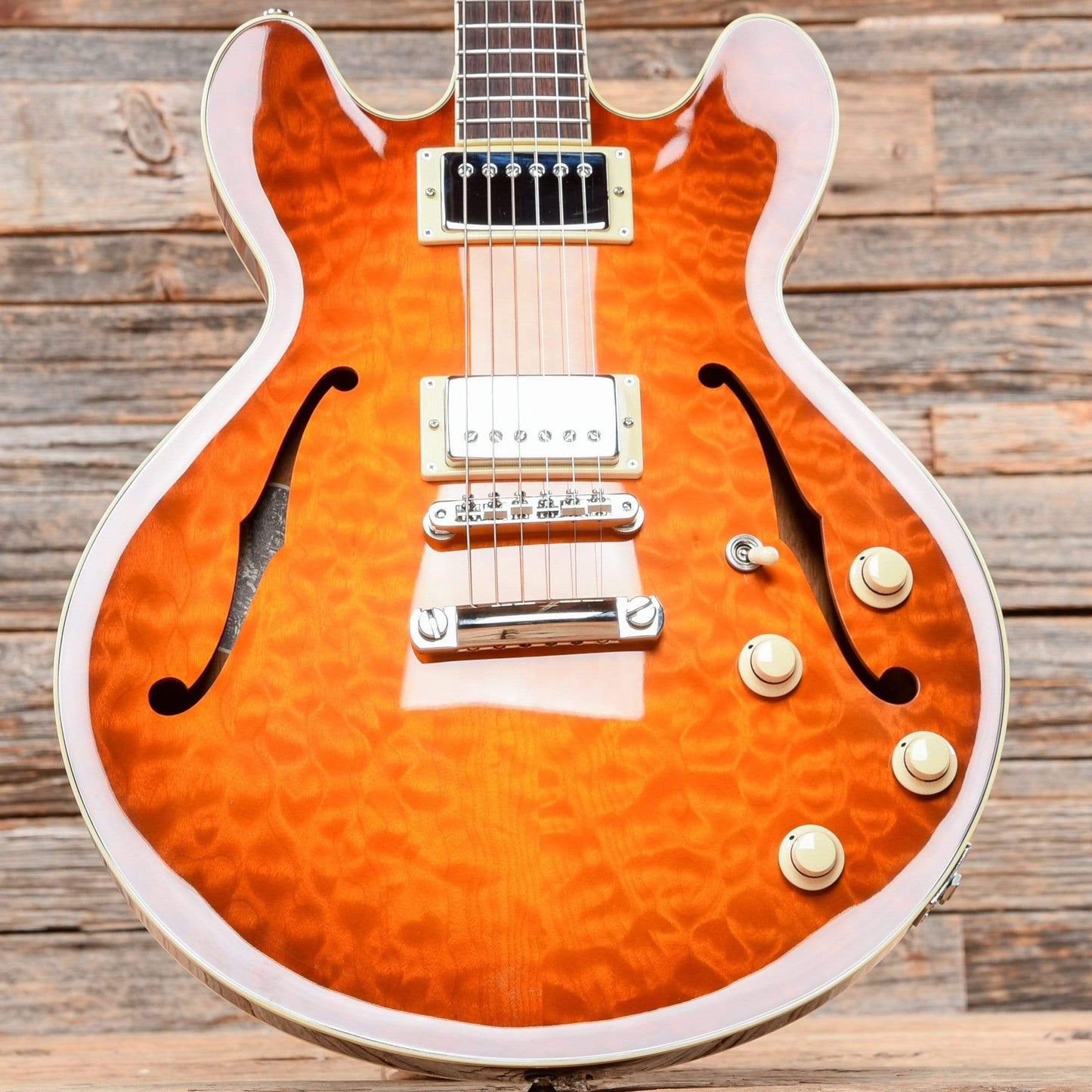 Collings I-35 Deluxe Iced Tea Sunburst Quilt Top Electric Guitars / Semi-Hollow