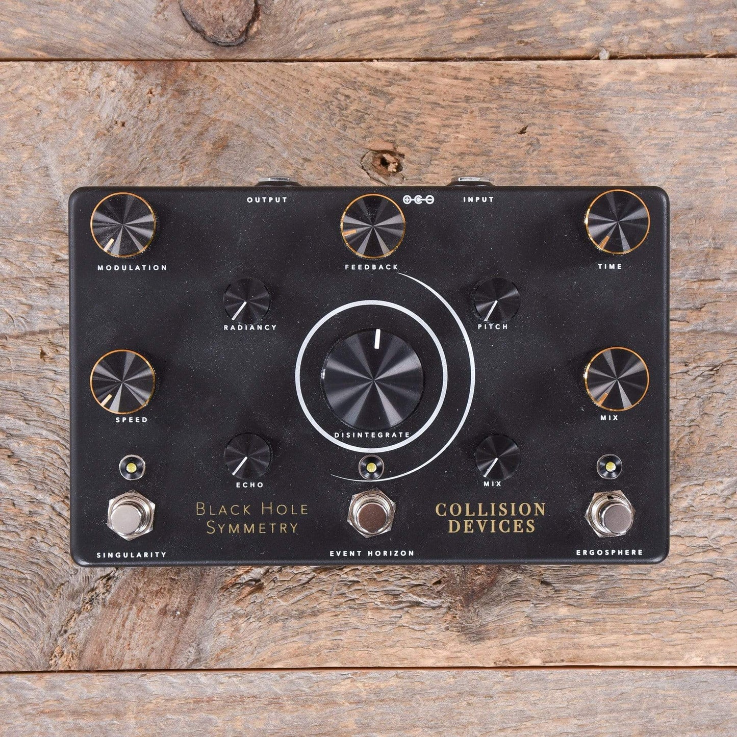 Collision Devices Black Hole Symmetry Delay Reverb Fuzz Effects and Pedals / Delay