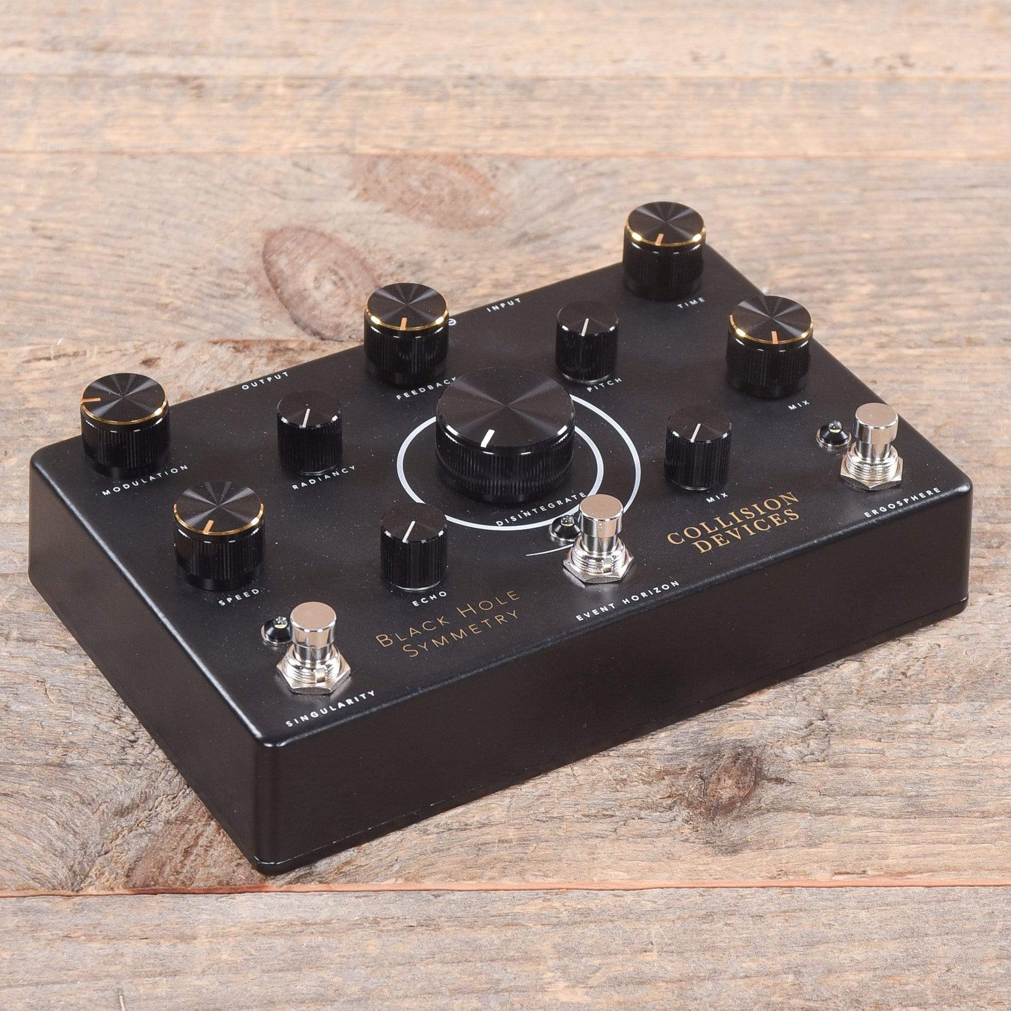 Collision Devices Black Hole Symmetry Delay Reverb Fuzz Effects and Pedals / Delay