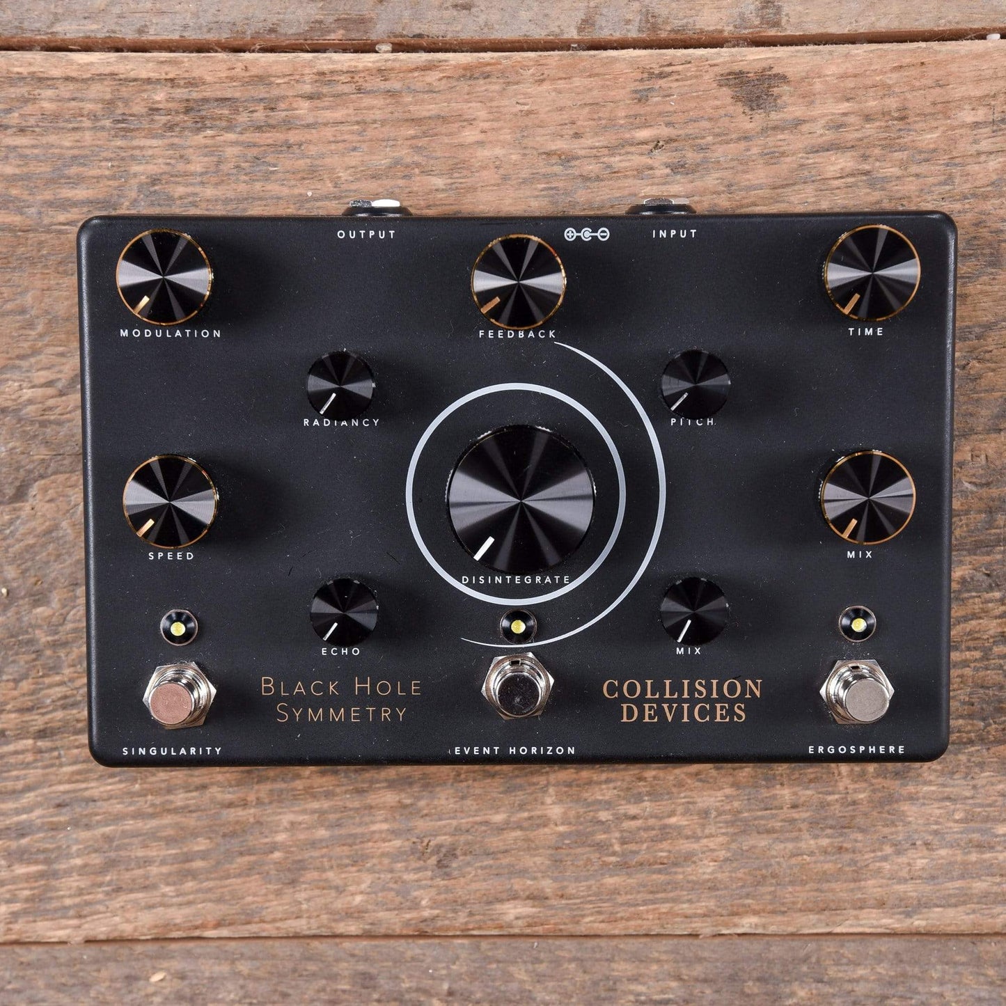 Collision Devices Black Hole Symmetry Delay Reverb Fuzz Effects and Pedals / Delay