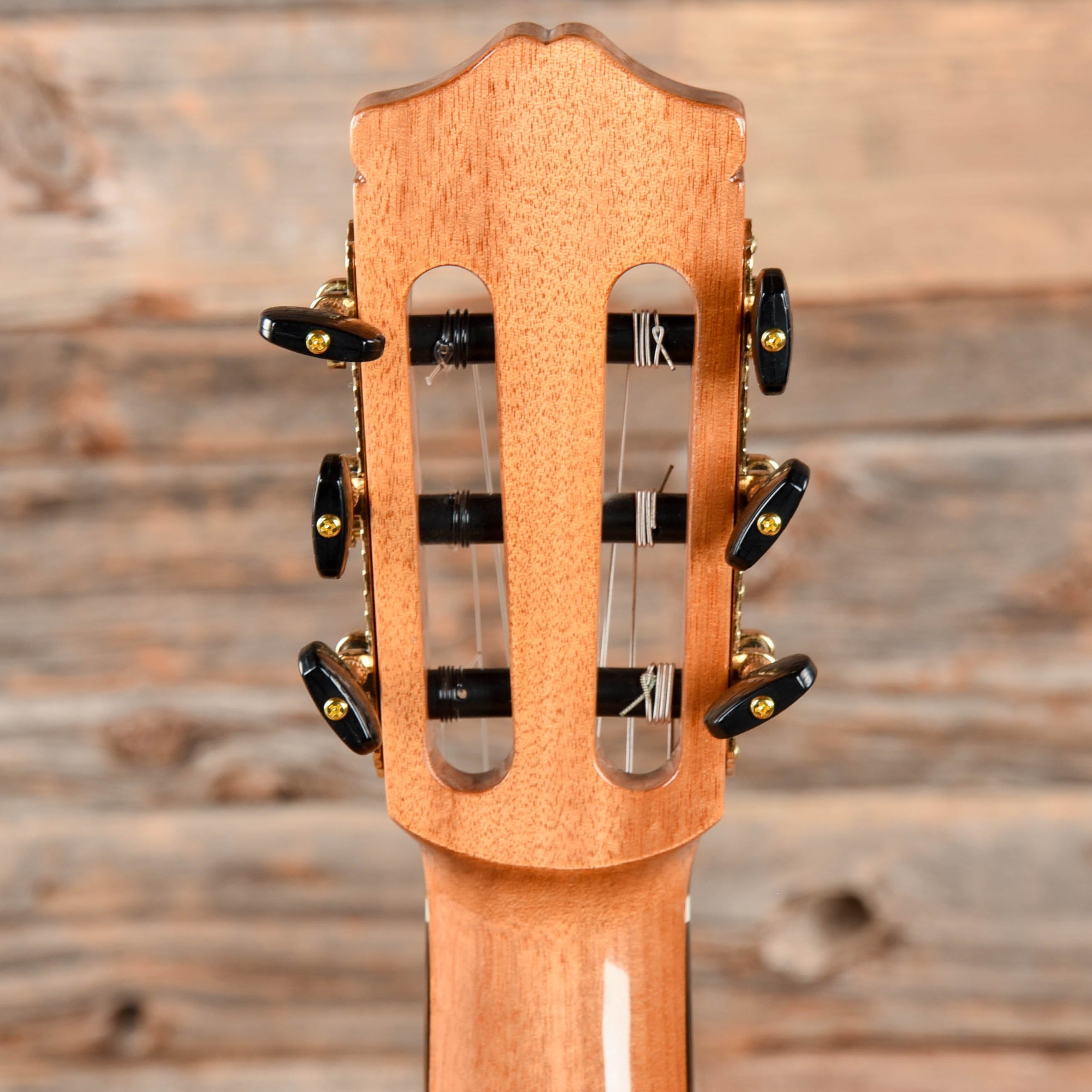 Cordoba C7 Cedar Classical Guitar Natural Acoustic Guitars / Classical