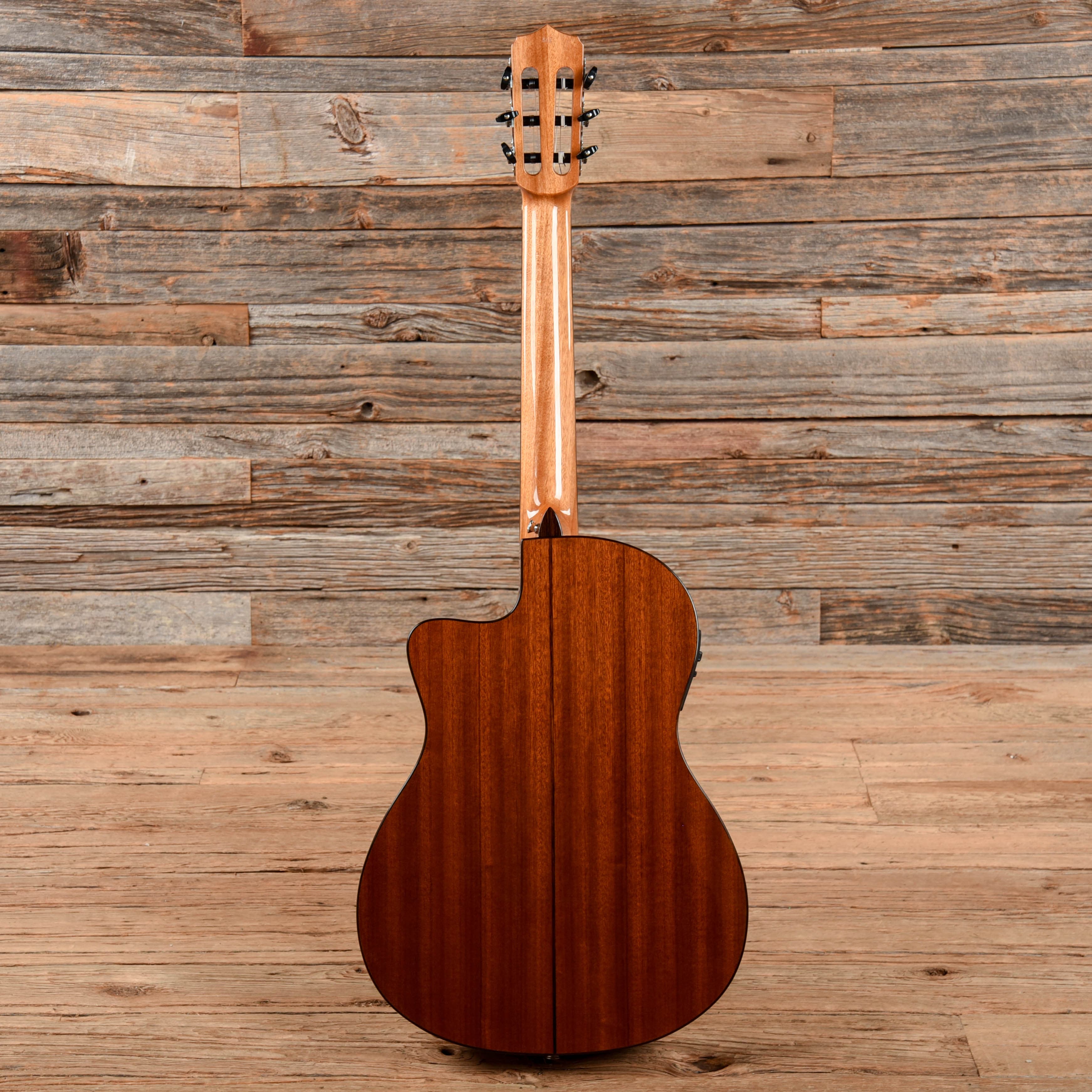 Cordoba Fusion 12 Natural Acoustic Guitars / Classical
