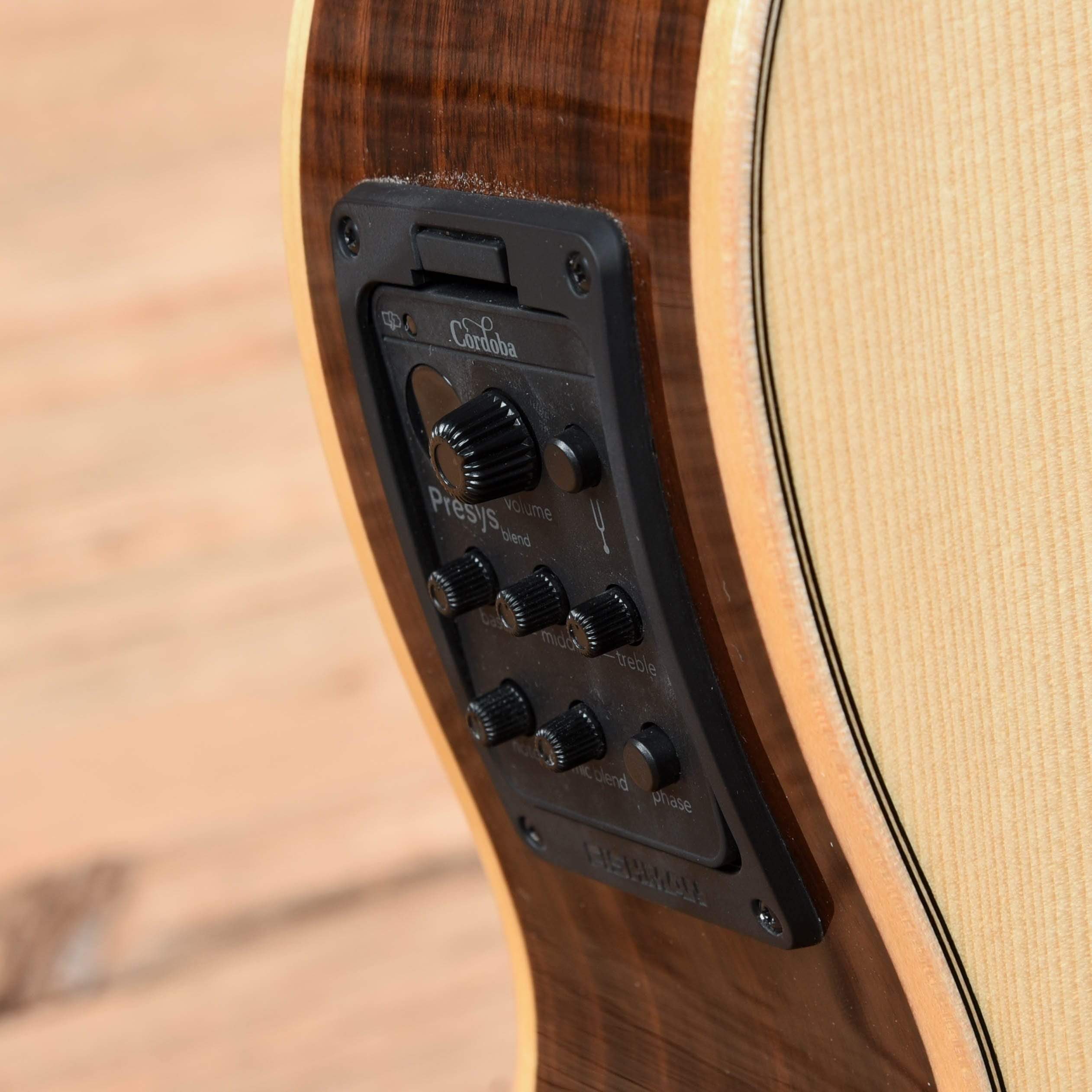 Cordoba GK Studio Negra Natural Acoustic Guitars / Classical