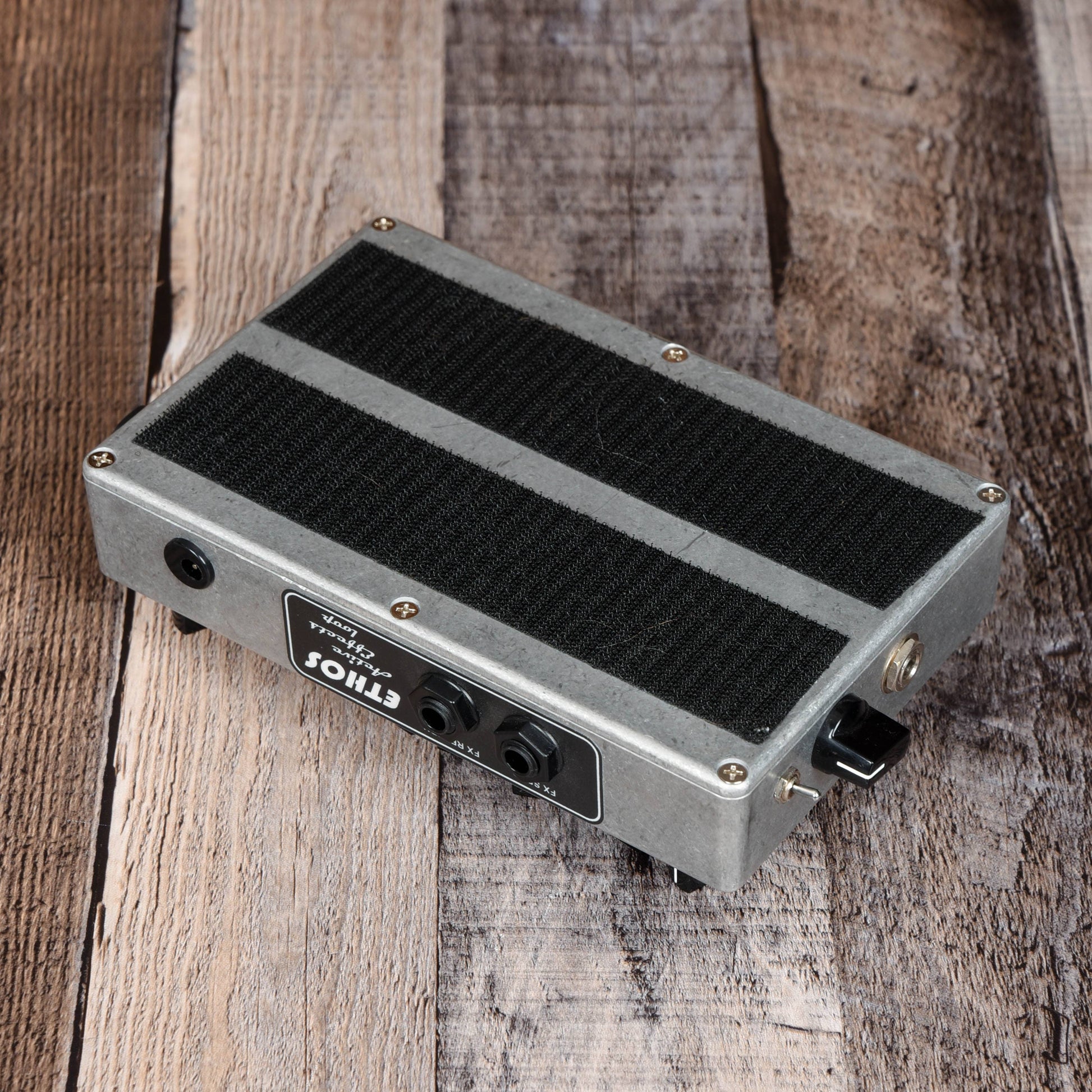 ethos guitar pedal Custom Tones Ethos Overdrive w/Effects Loop – Chicago Music Exchange