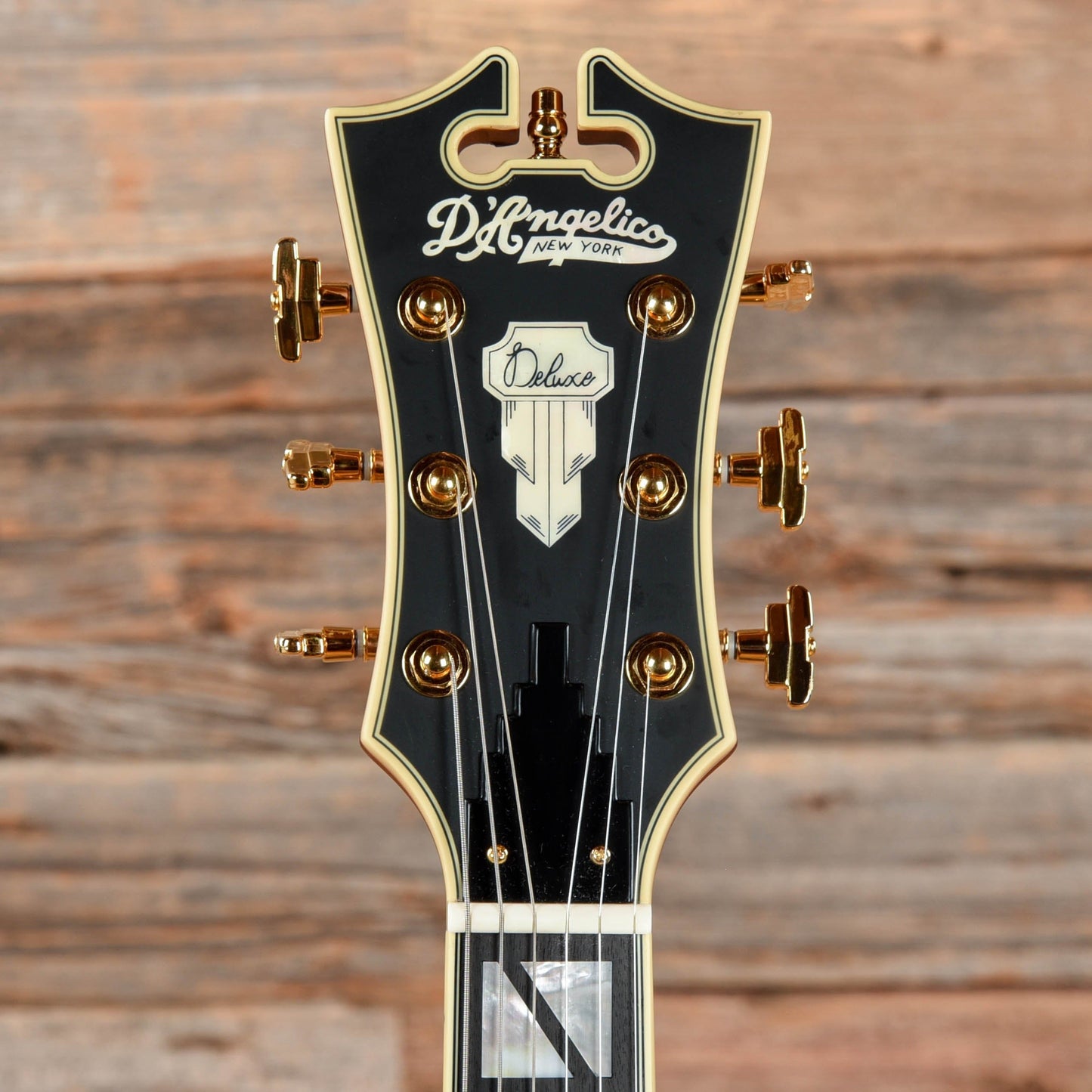 D'Angelico Deluxe 59 with Stairstep Tailpiece Satin Brown Burst 2022 Electric Guitars / Semi-Hollow