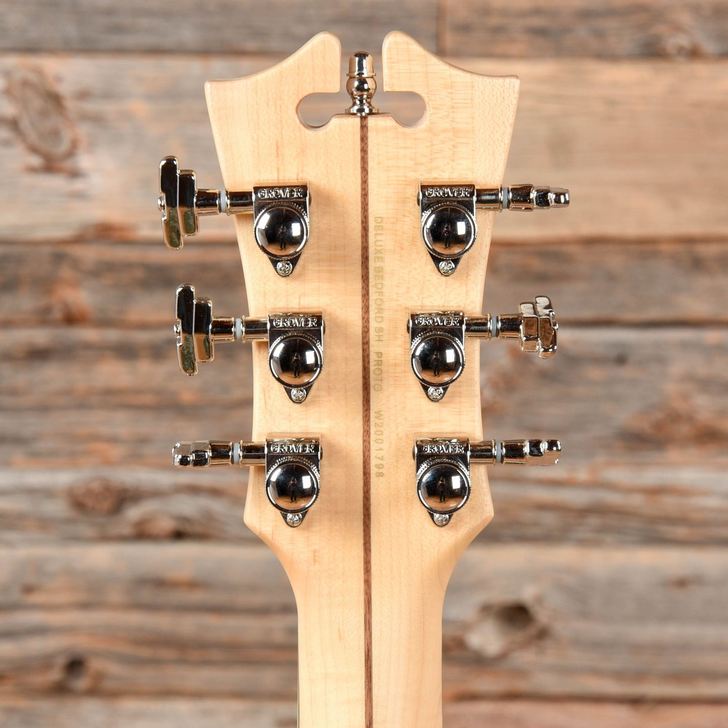 D'Angelico Deluxe Bedford SH HSS White Electric Guitars / Semi-Hollow