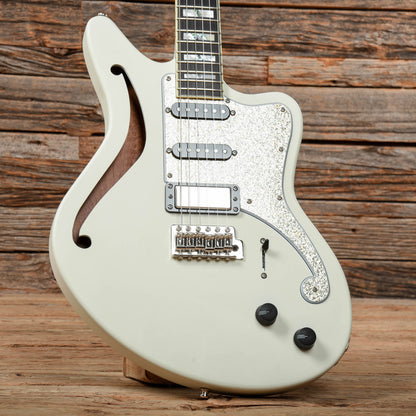 D'Angelico Deluxe Bedford SH HSS White Electric Guitars / Semi-Hollow