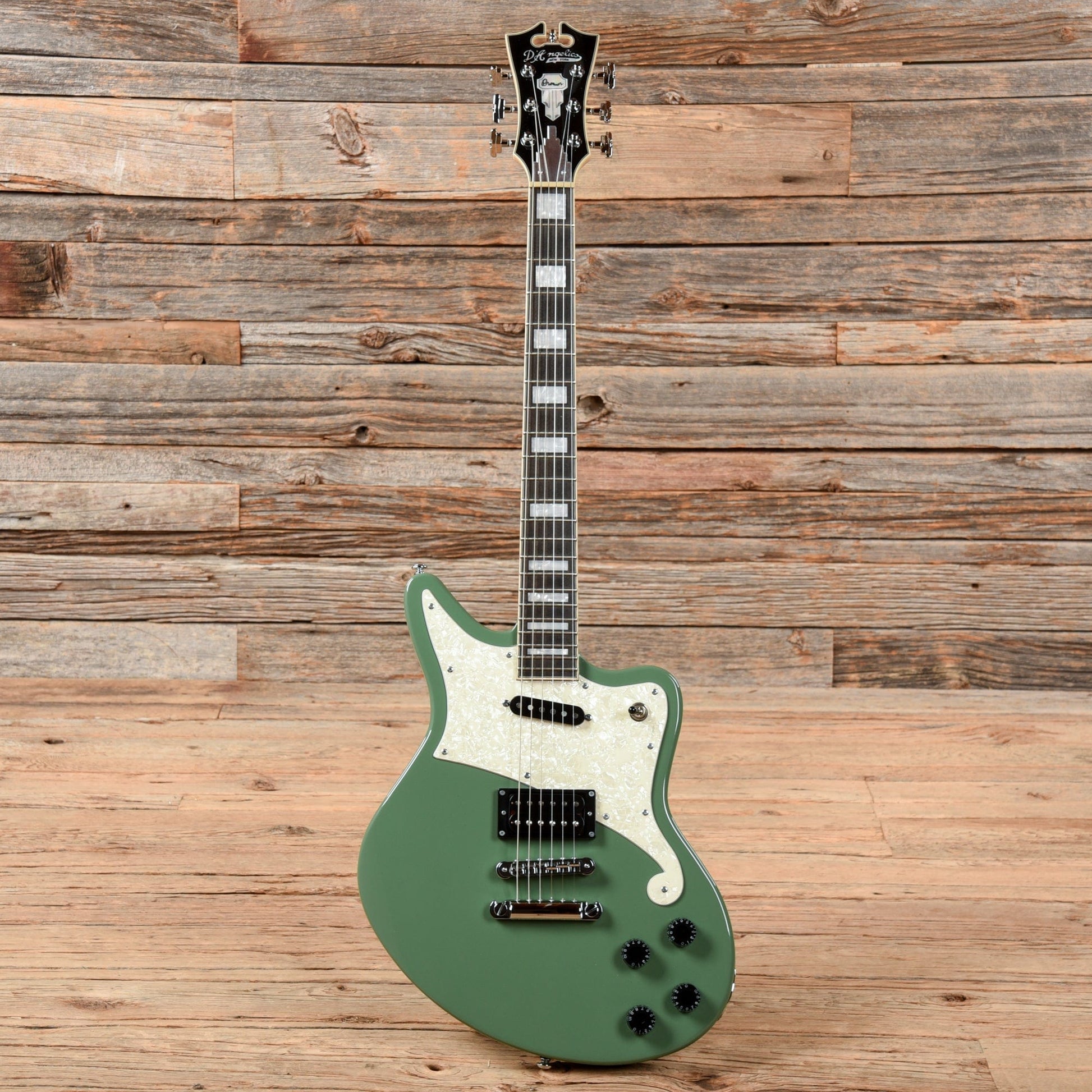 D'Angelico Premier Bedford Offset HS with Stoptail Army Green 2018 Electric Guitars / Solid Body
