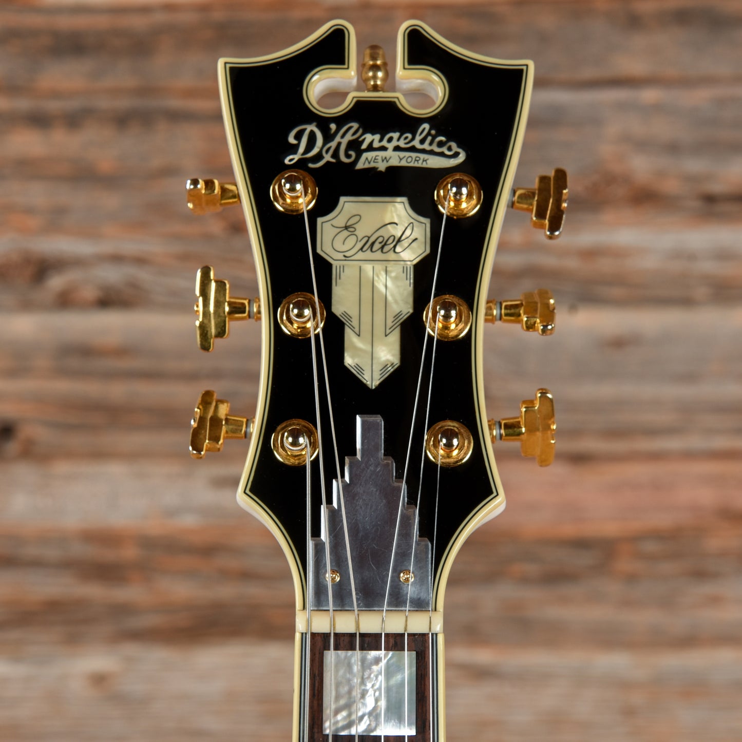 D'Angelico Teardrop White 2016 Electric Guitars / Solid Body