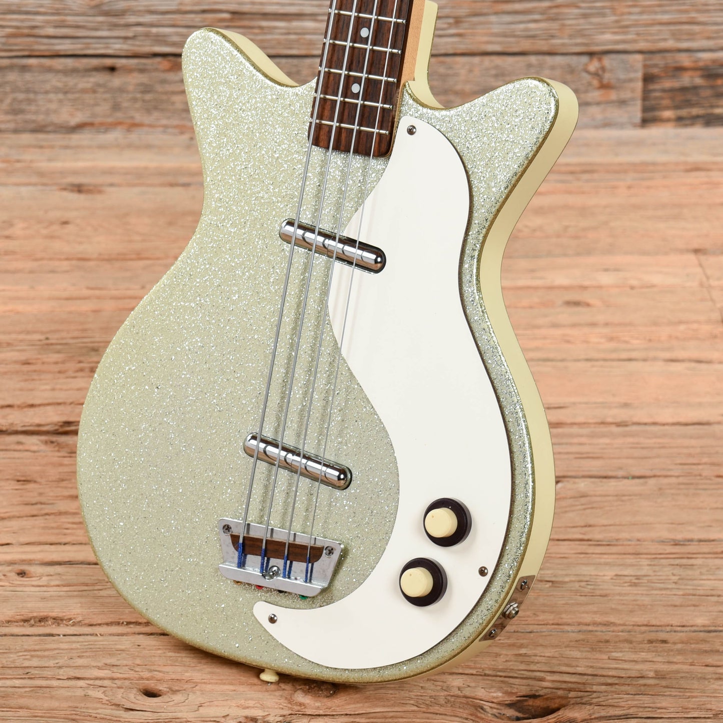 Danelectro DC Bass Silver Sparkle 2003 Bass Guitars / 4-String