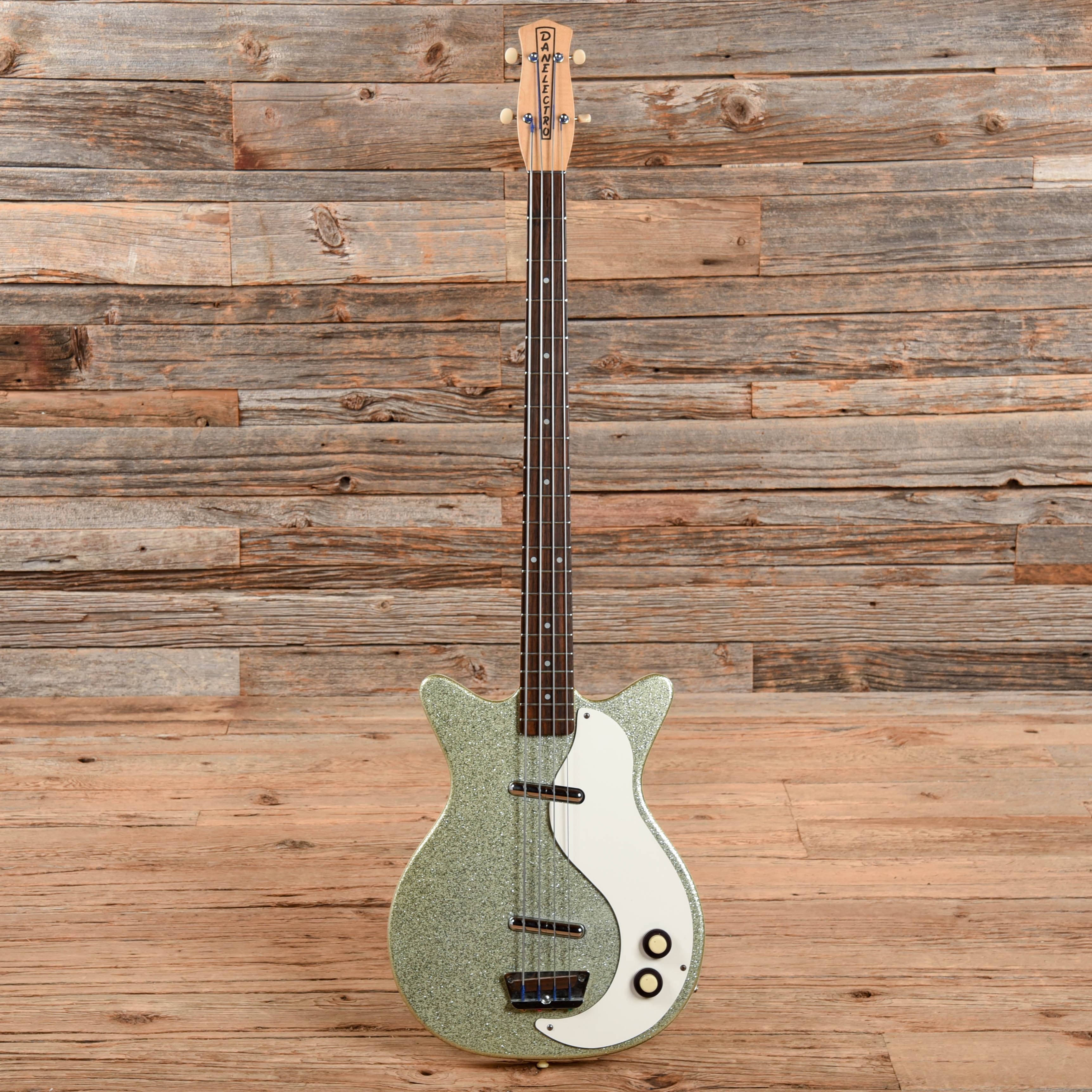 Danelectro DC Bass Silver Sparkle 2003 Bass Guitars / 4-String