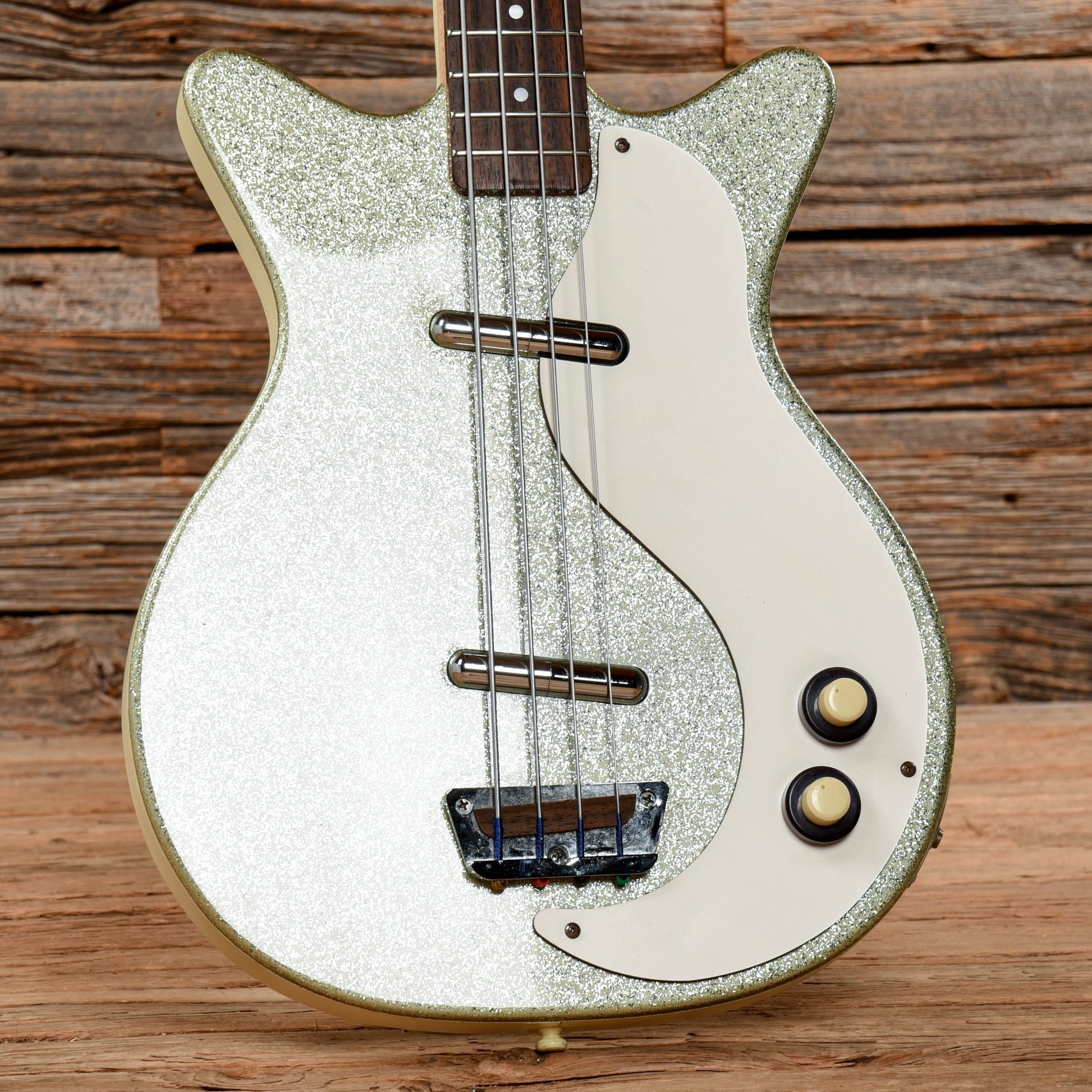 Danelectro DC Bass Silver Sparkle 2003 Bass Guitars / 4-String