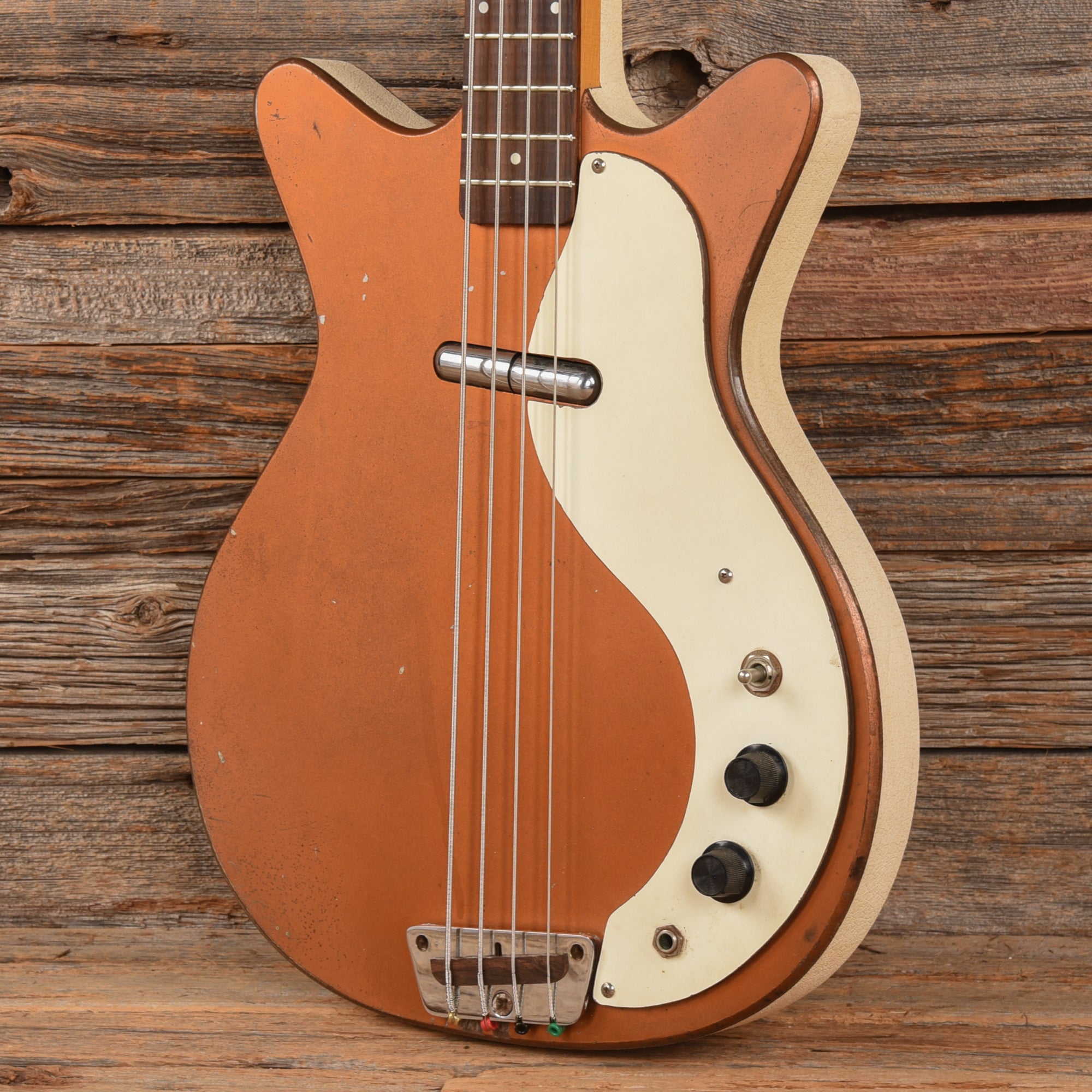 Danelectro Short Horn Bass Copper 1964 Bass Guitars / 4-String