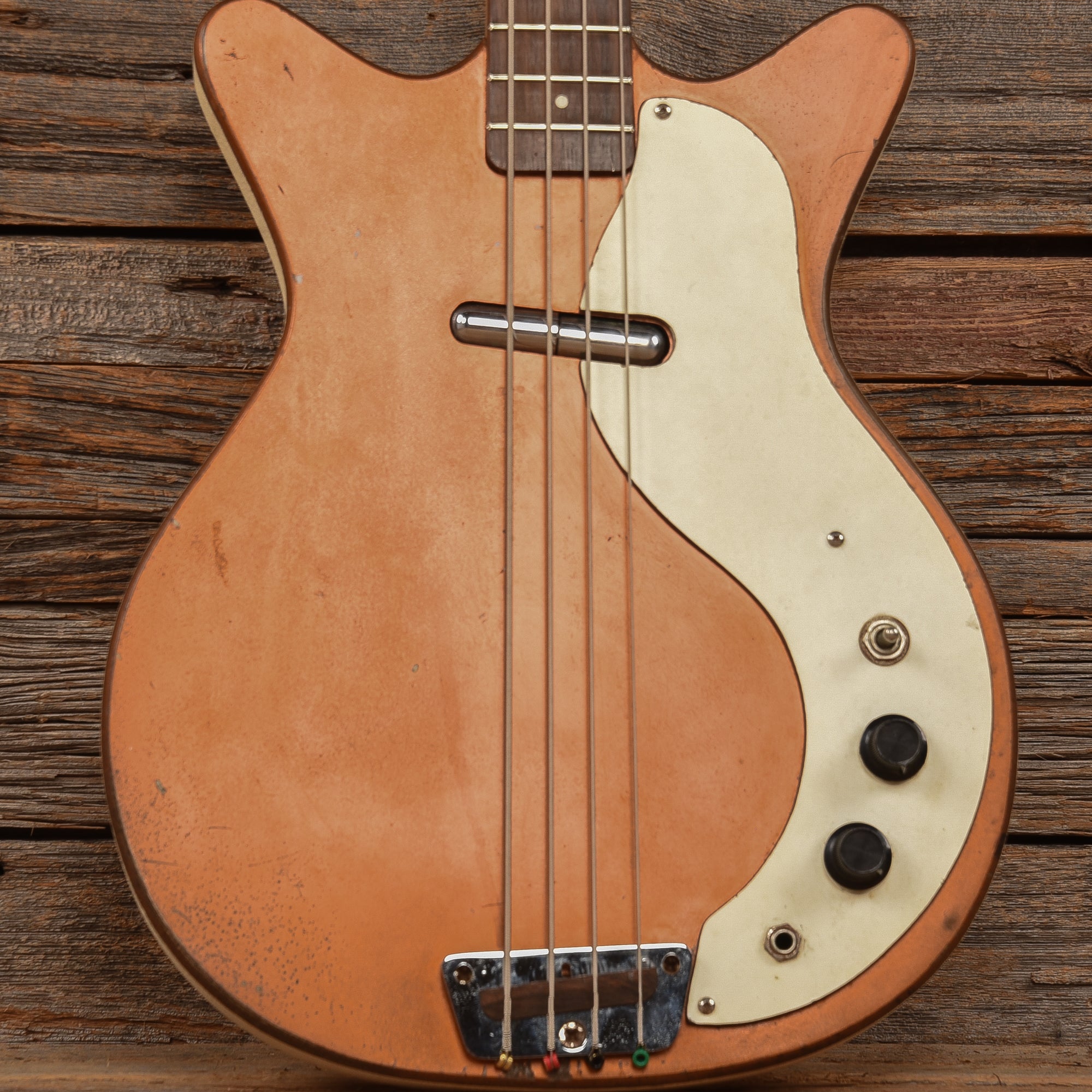 Danelectro Short Horn Bass Copper 1964 Bass Guitars / 4-String