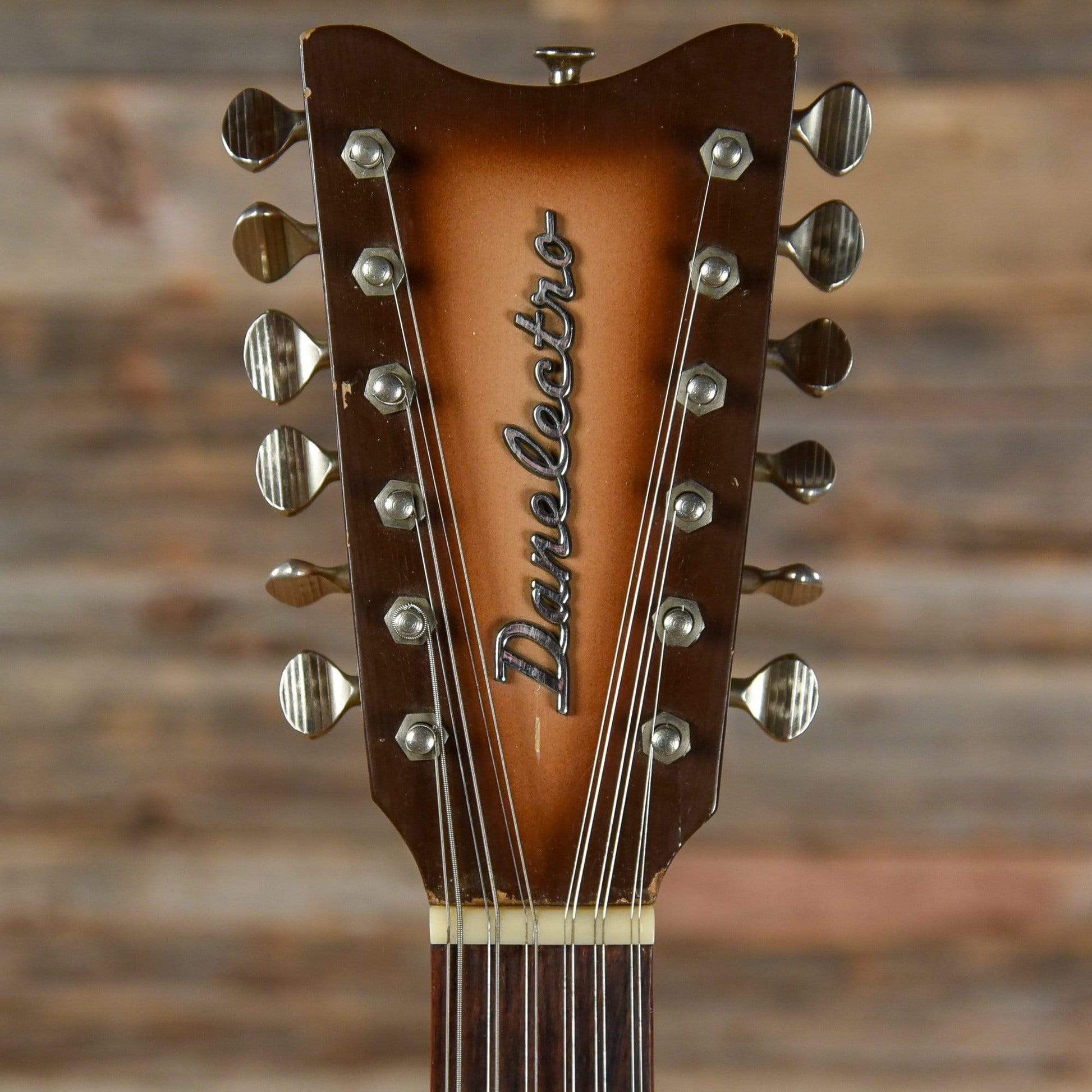 Danelectro  Tan Sunburst 1966 Electric Guitars / 12-String,Electric Guitars / Semi-Hollow
