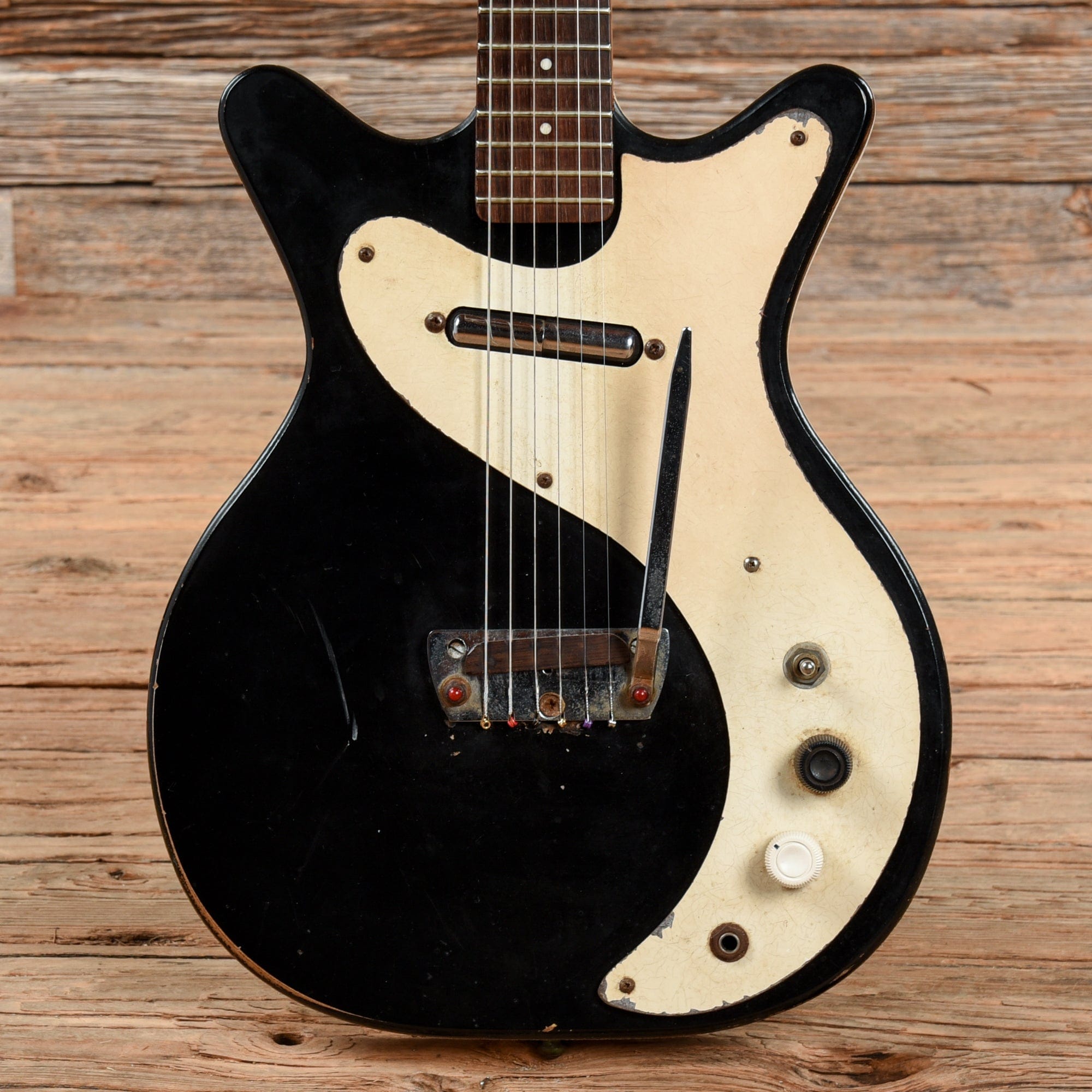 Danelectro 4011 Shorthorn Black 1962 Electric Guitars / Solid Body