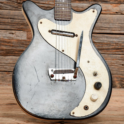 Danelectro 4011 Shorthorn Black 1962 Electric Guitars / Solid Body