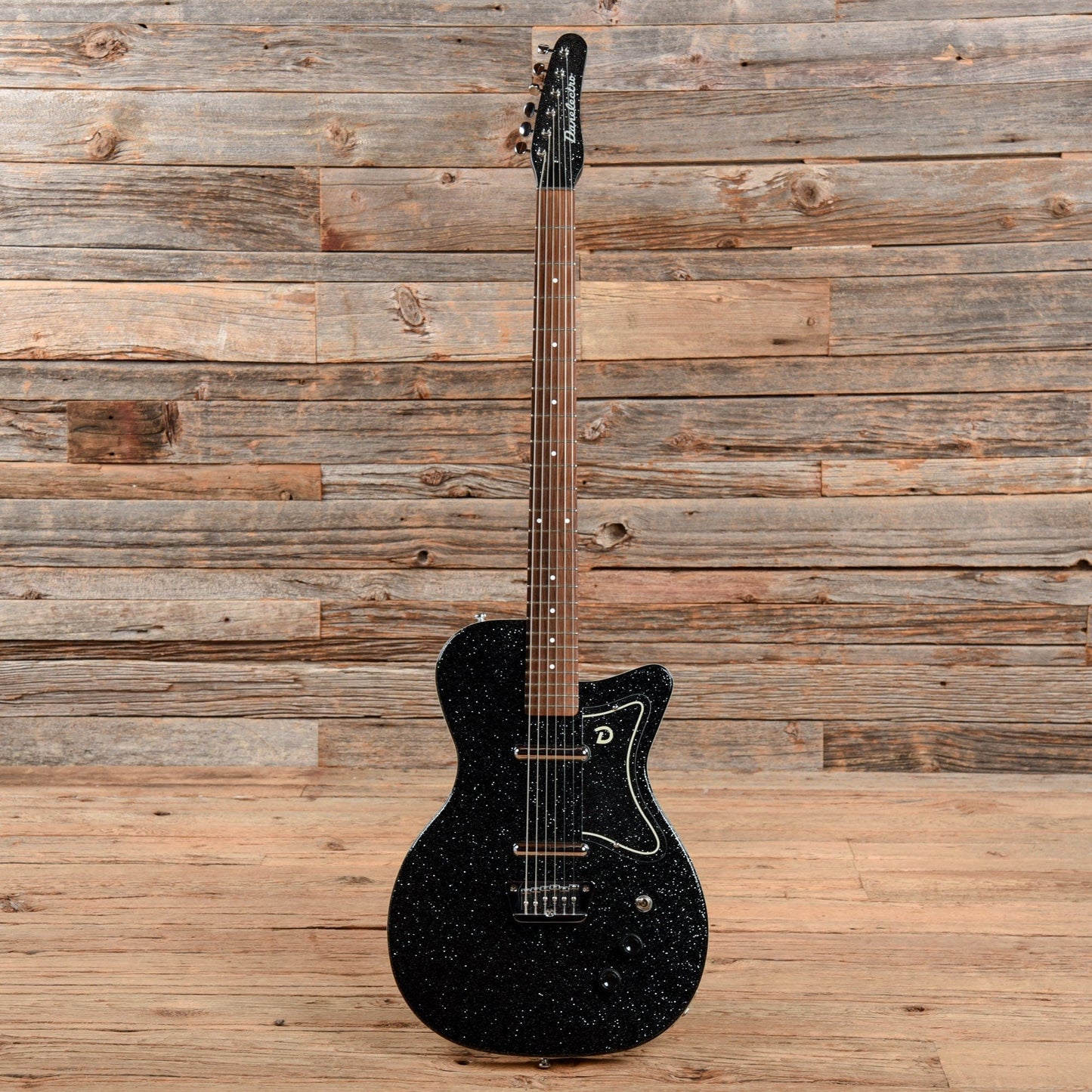 Danelectro '56 Baritone Black Electric Guitars / Solid Body