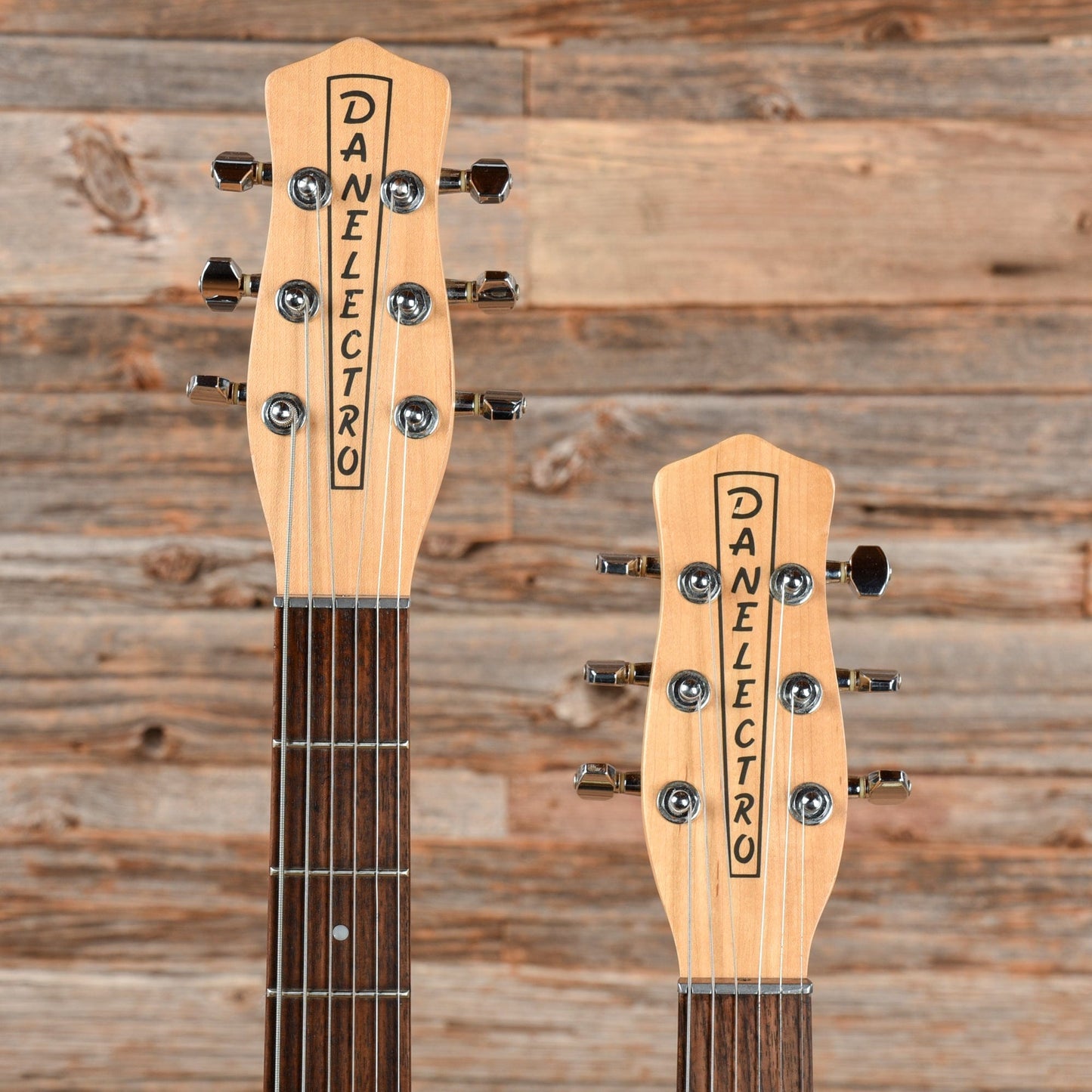 Danelectro Doubleneck 6/6 Standard Baritone Blackburst Electric Guitars / Solid Body