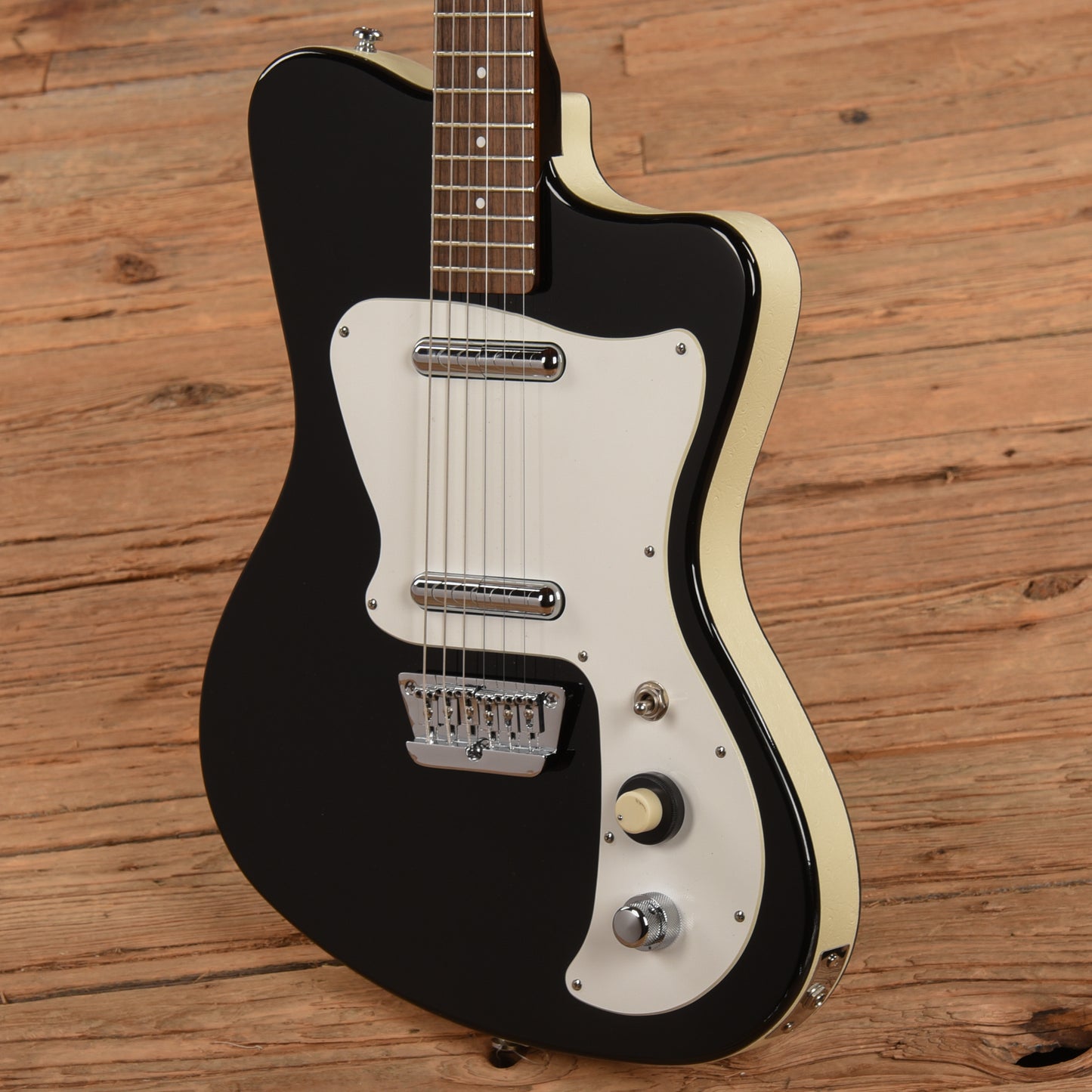 Danelectro The '67 Dano Black Electric Guitars / Solid Body