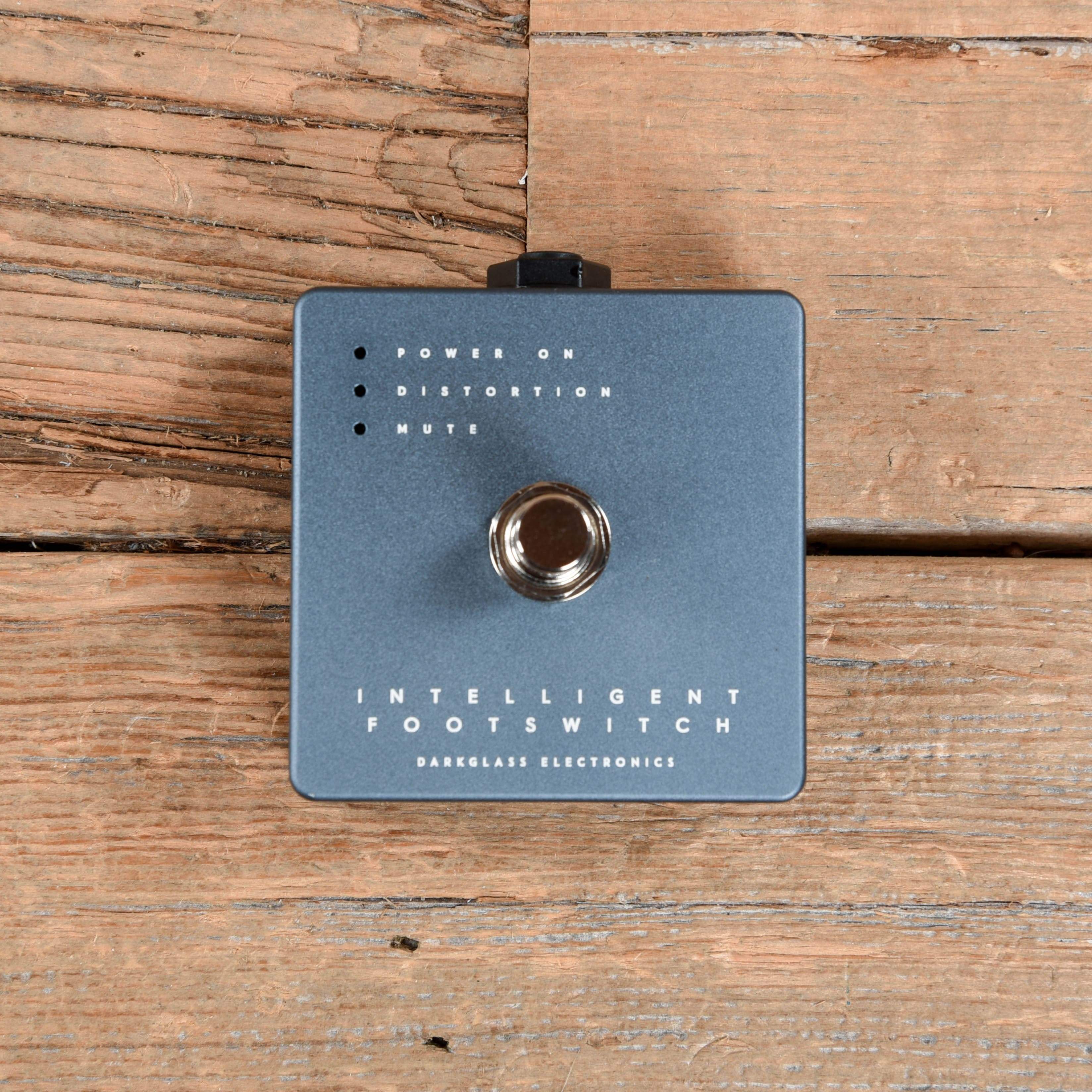 Darkglass Alpha Omega 900 Head Amps / Bass Heads